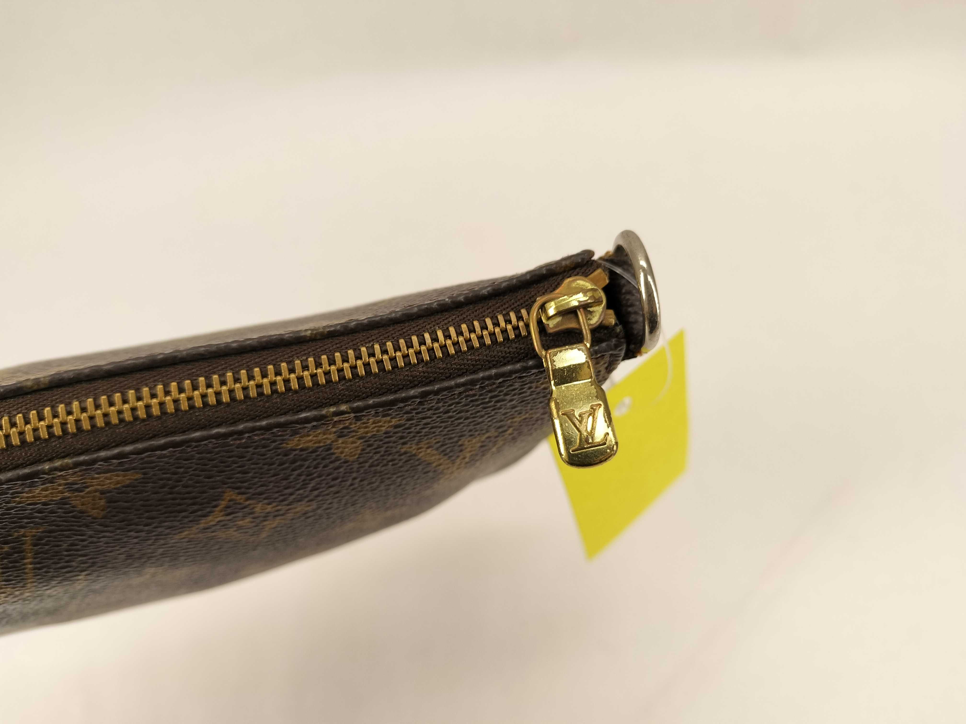 Monogram M40712 Pochette Accessoires — view 7