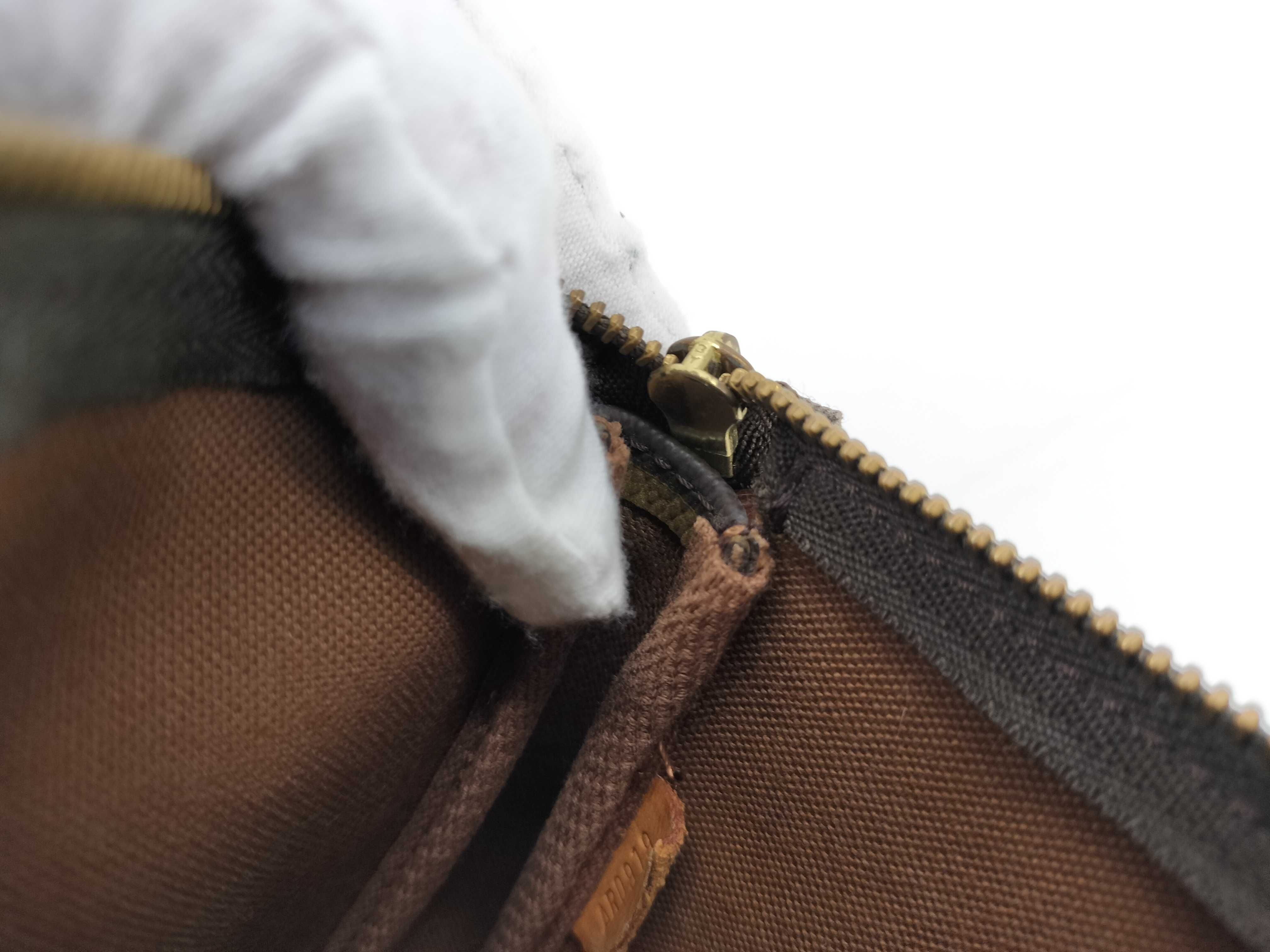 Monogram M40712 Pochette Accessoires — view 9