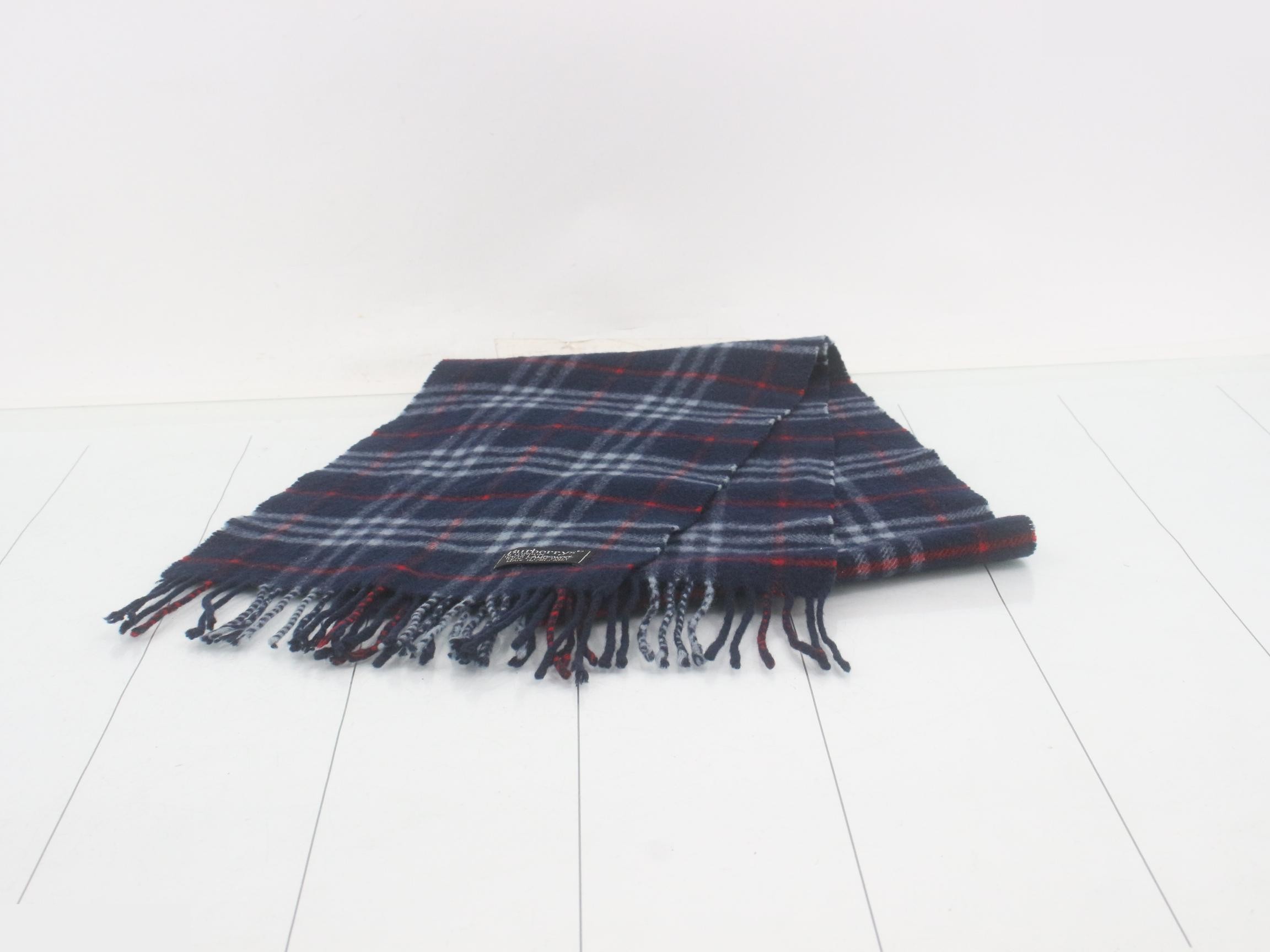 Other lines: Small items, accessories, and scarves — view 2