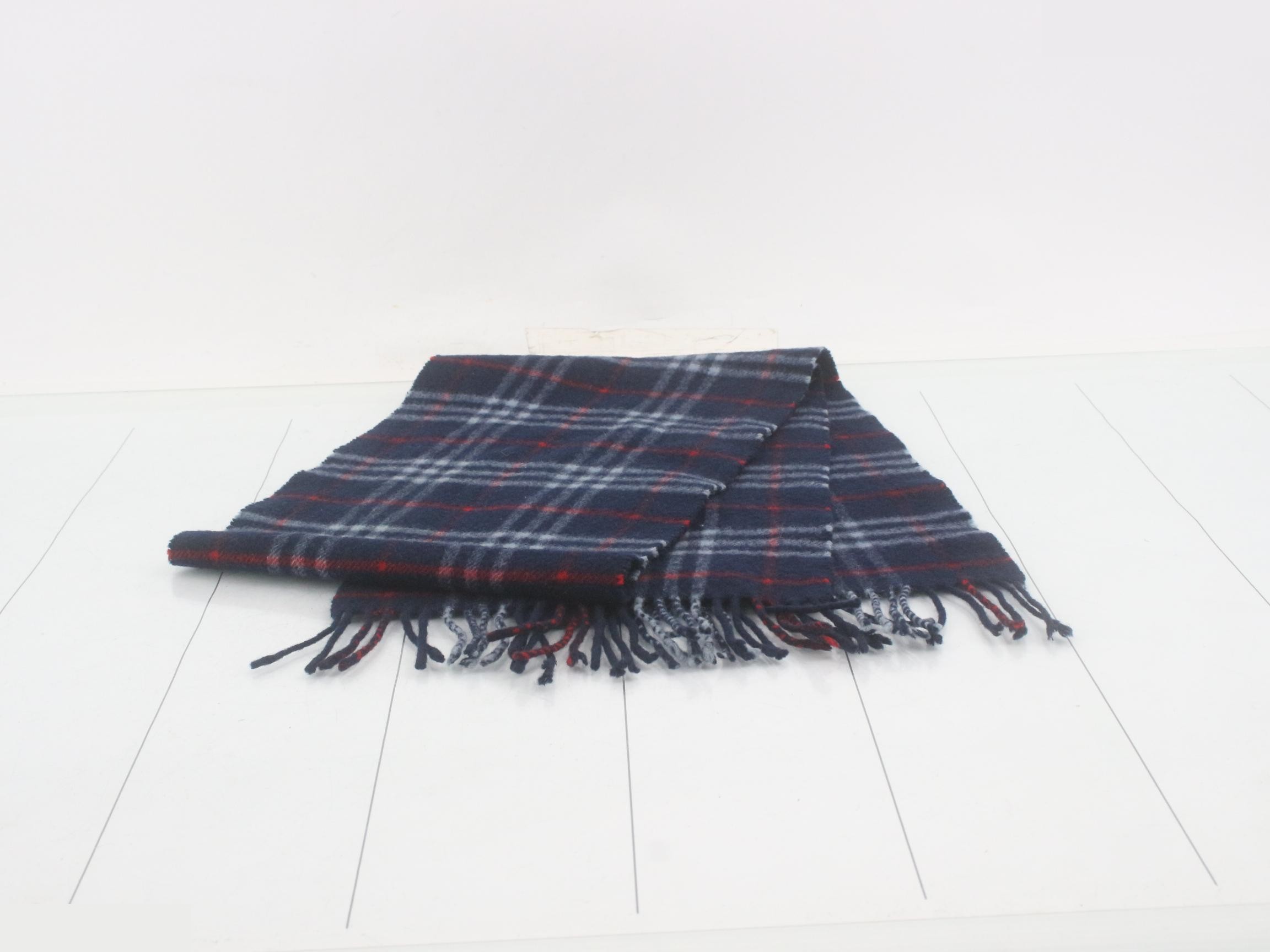 Other lines: Small items, accessories, and scarves — view 3
