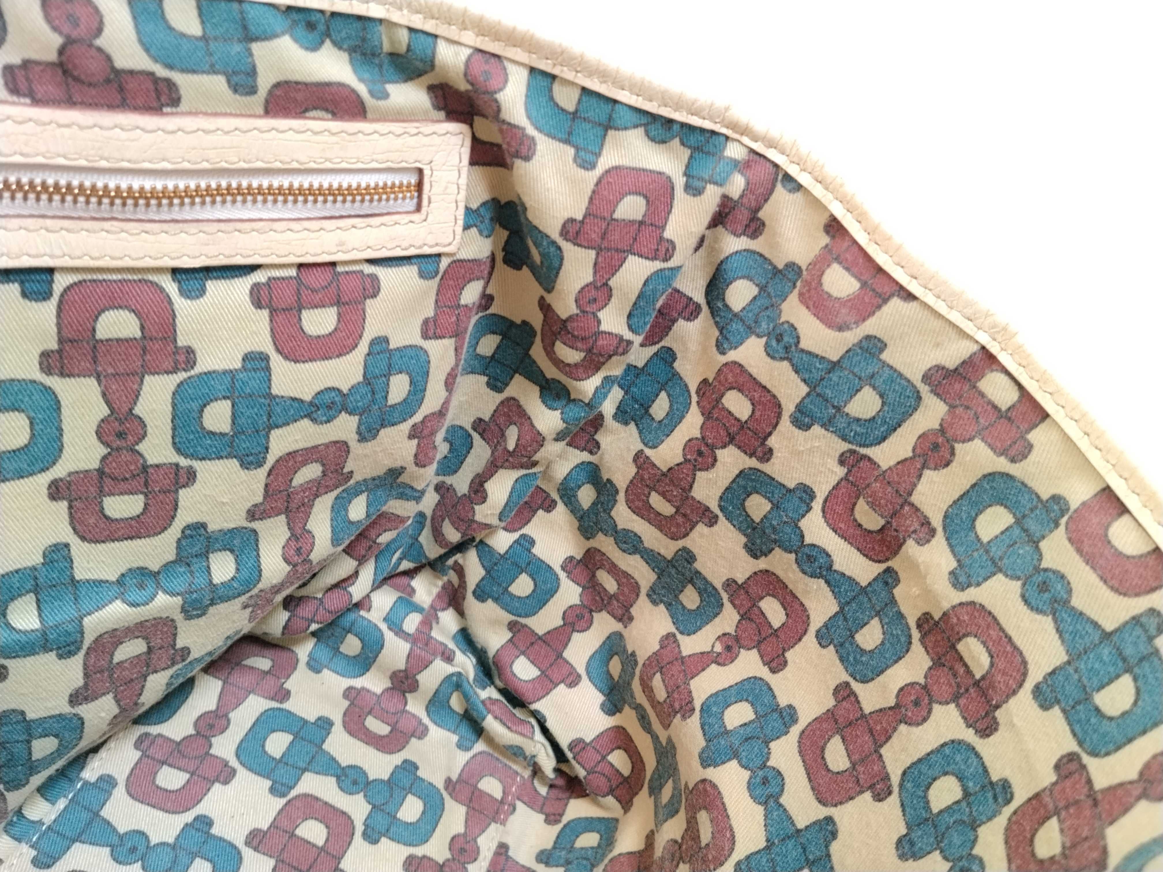 GG Canvas A. Gucci Tote Bag GG Canvas Sherry Line Tote Bag with Charm — view 10