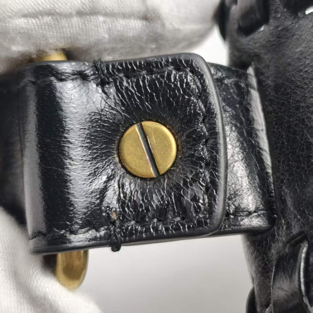 【*Shipped from: China*】BALENCIAGA Le Cagol Leather Shoulder Bag — view 12