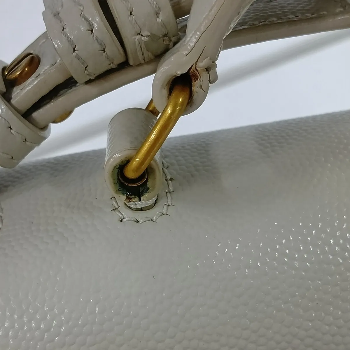 Cassandra Leather 2-Way Handbag, White, 623930 — view 12