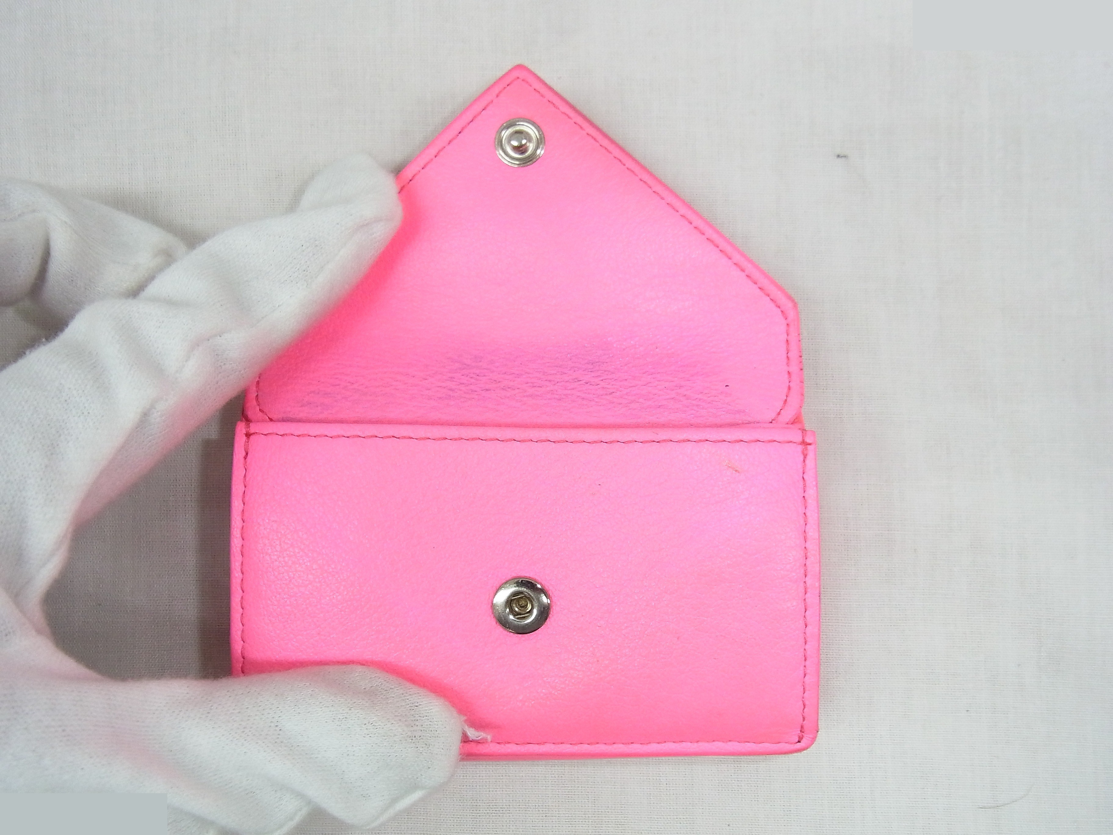 Other lines: Bags and Wallets — view 3