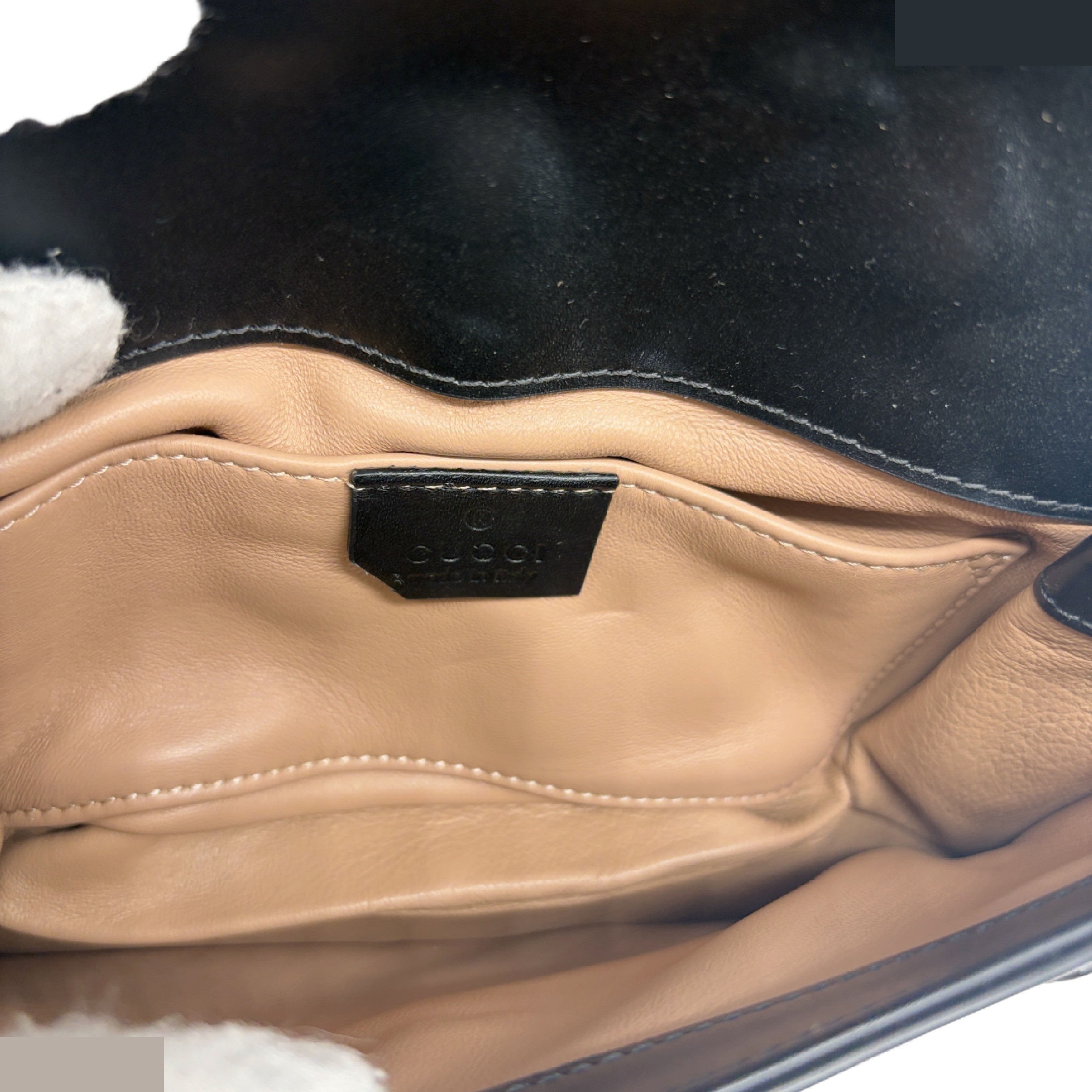 Queen Margaret Shoulder Bag — view 10