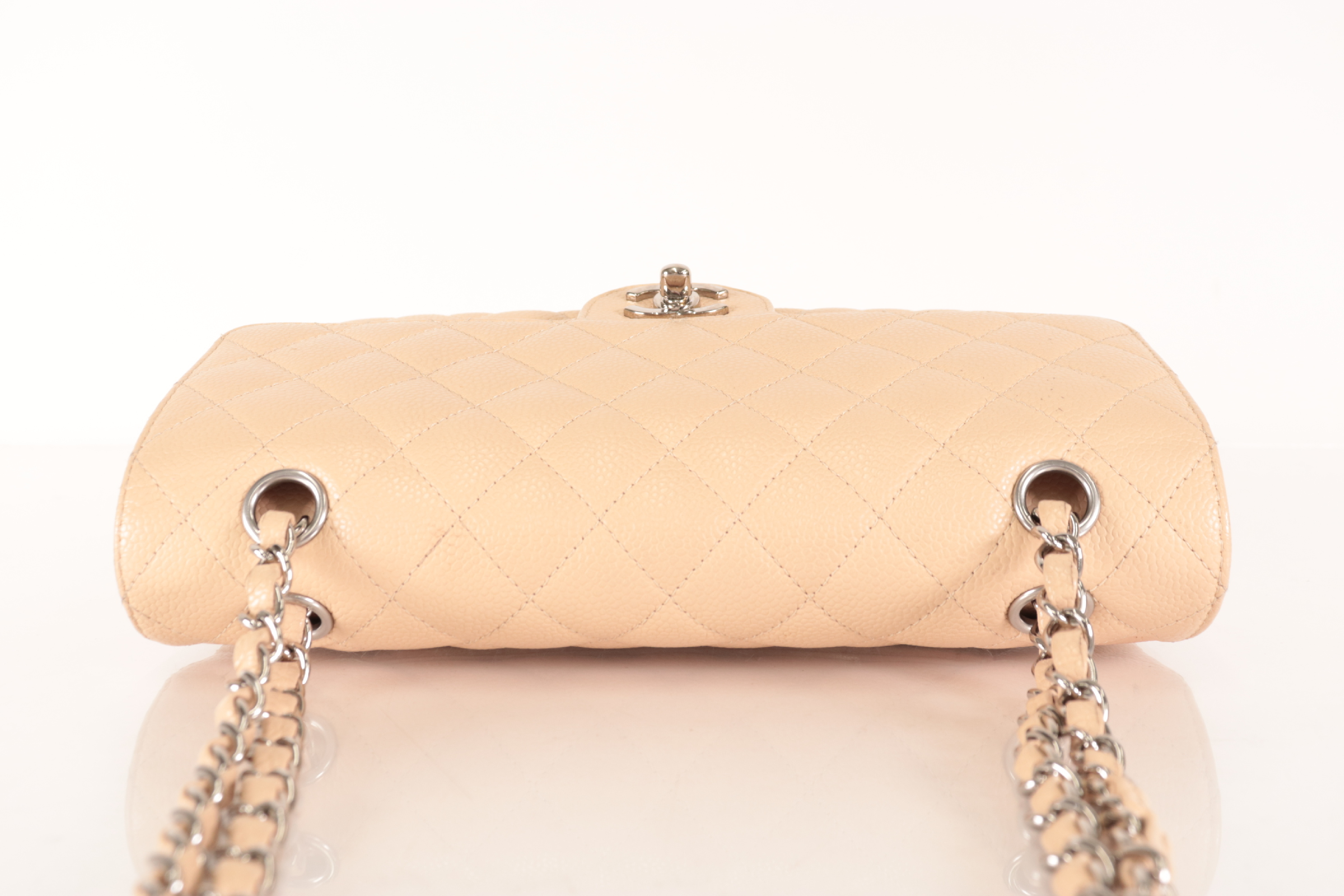 Double Flap 25 Caviar Leather Silver Hardware Beige Serial Number 12-series Shoulder Bag — view 6