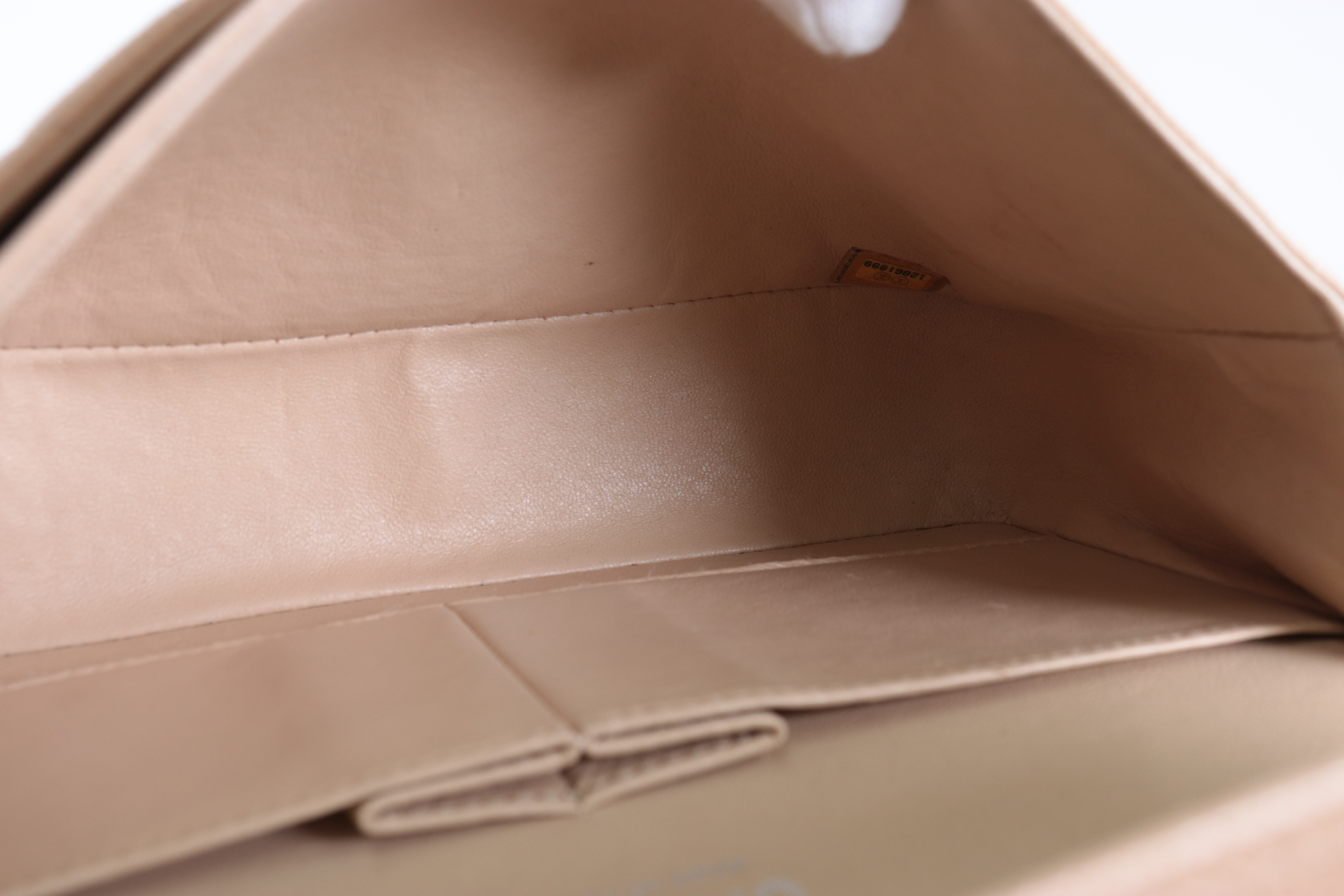 Double Flap 25 Caviar Leather Silver Hardware Beige Serial Number 12-series Shoulder Bag — view 9