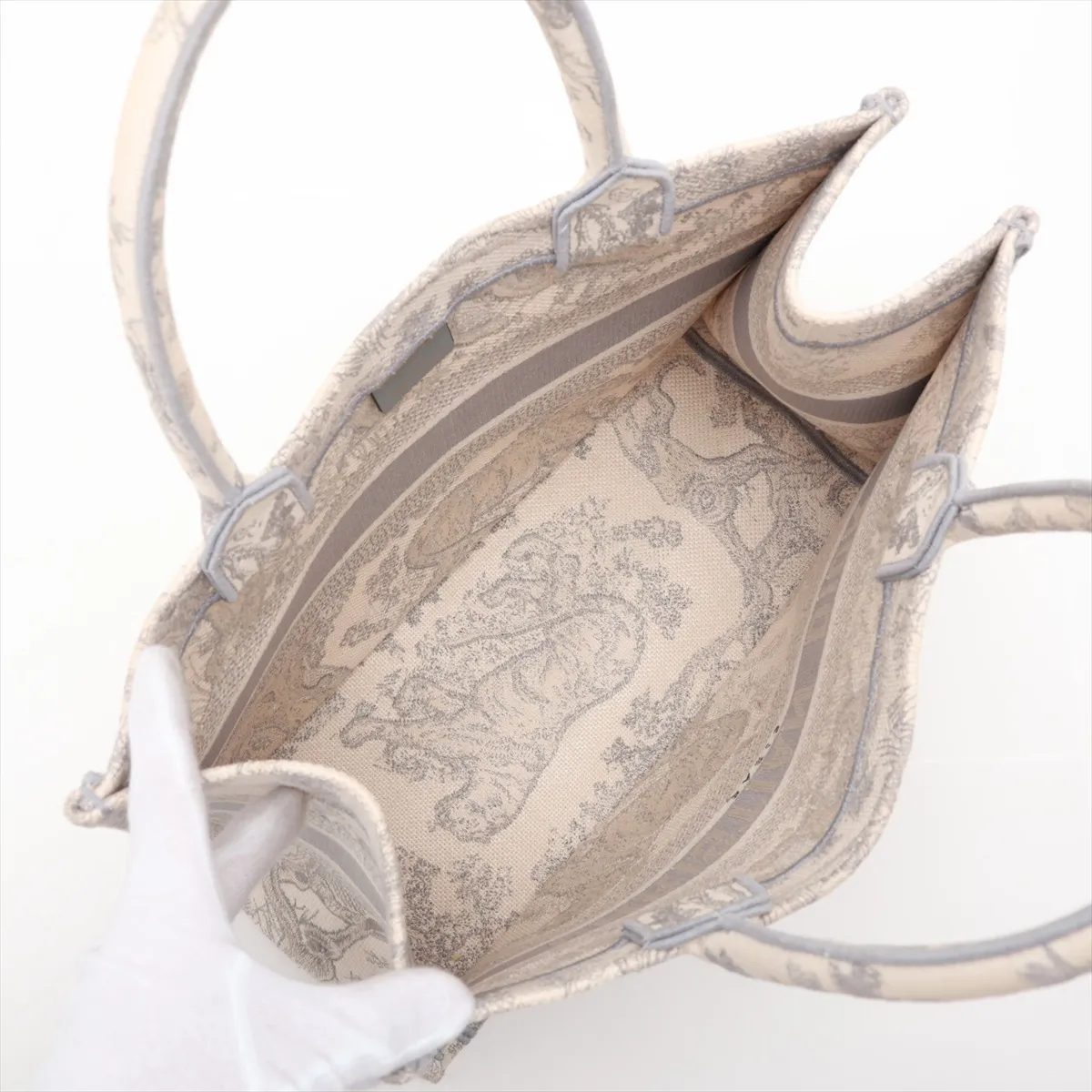 Toile de Jouy Embroidery Book Tote Medium Canvas Tote Bag, Gray, Lucky Star — view 7