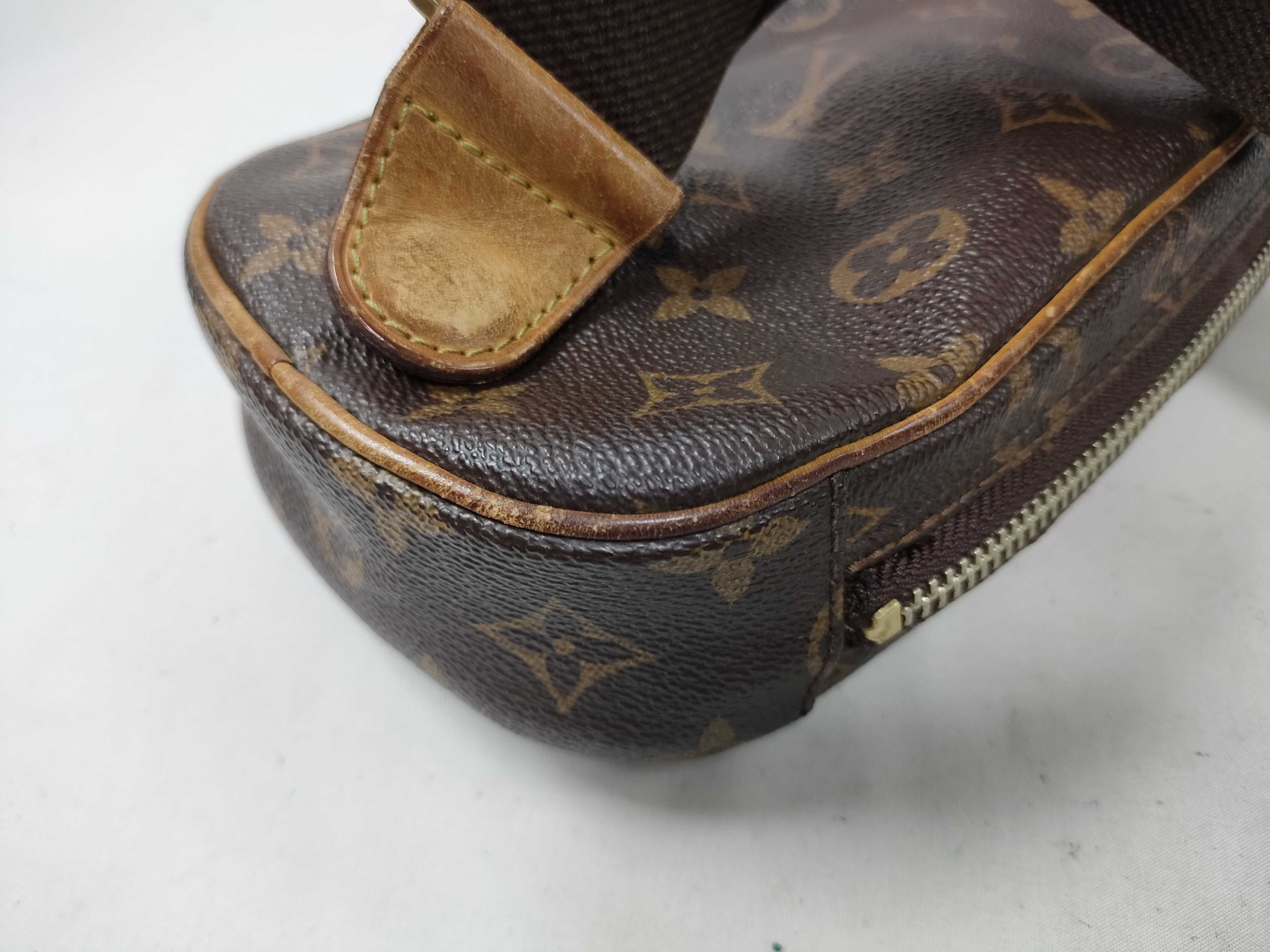 Monogram Louis Vuitton Pochette Gange M51870 Shoulder Bag — view 5