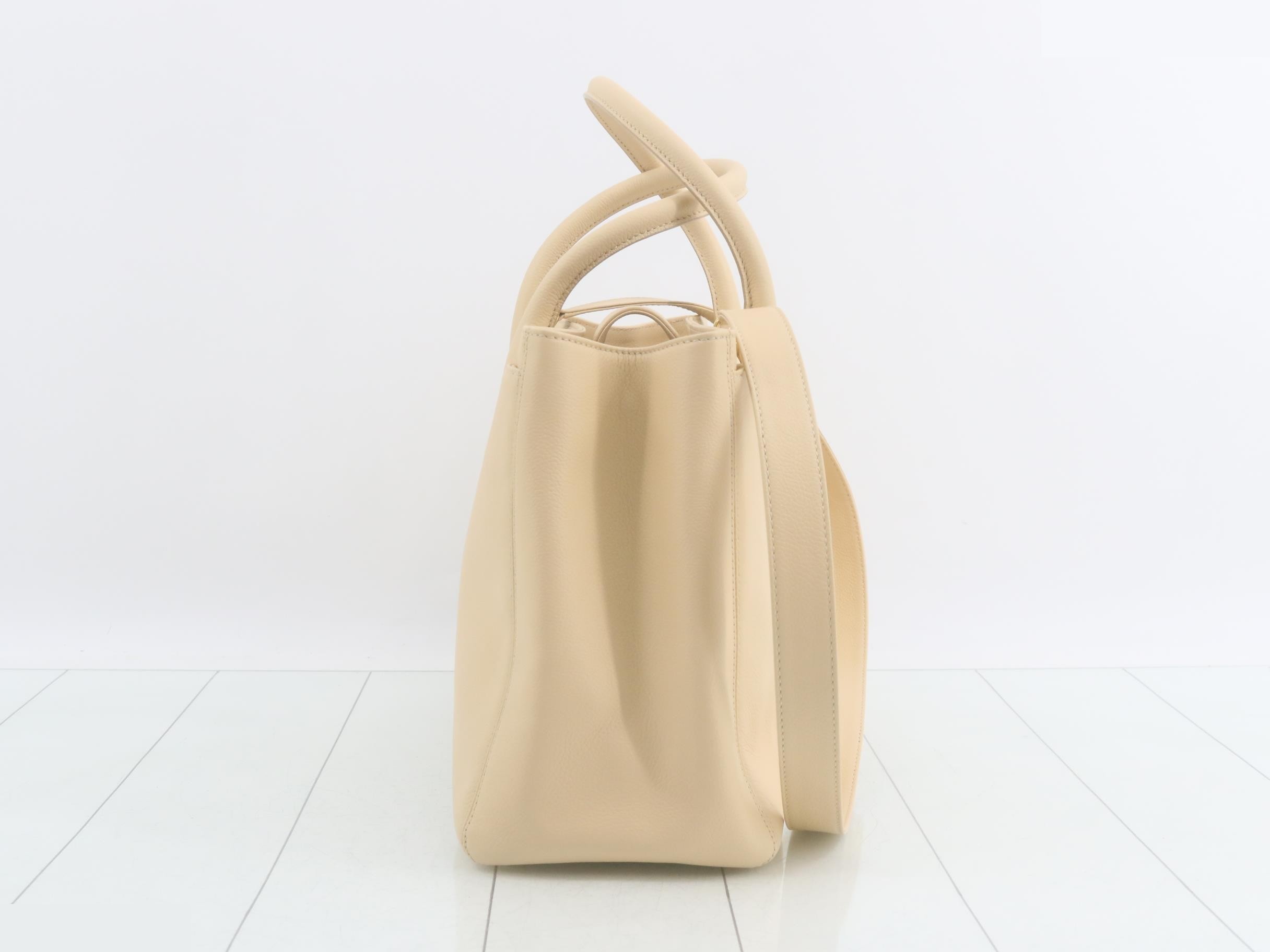Executive Leather Tote Bag, Series 15 — view 3