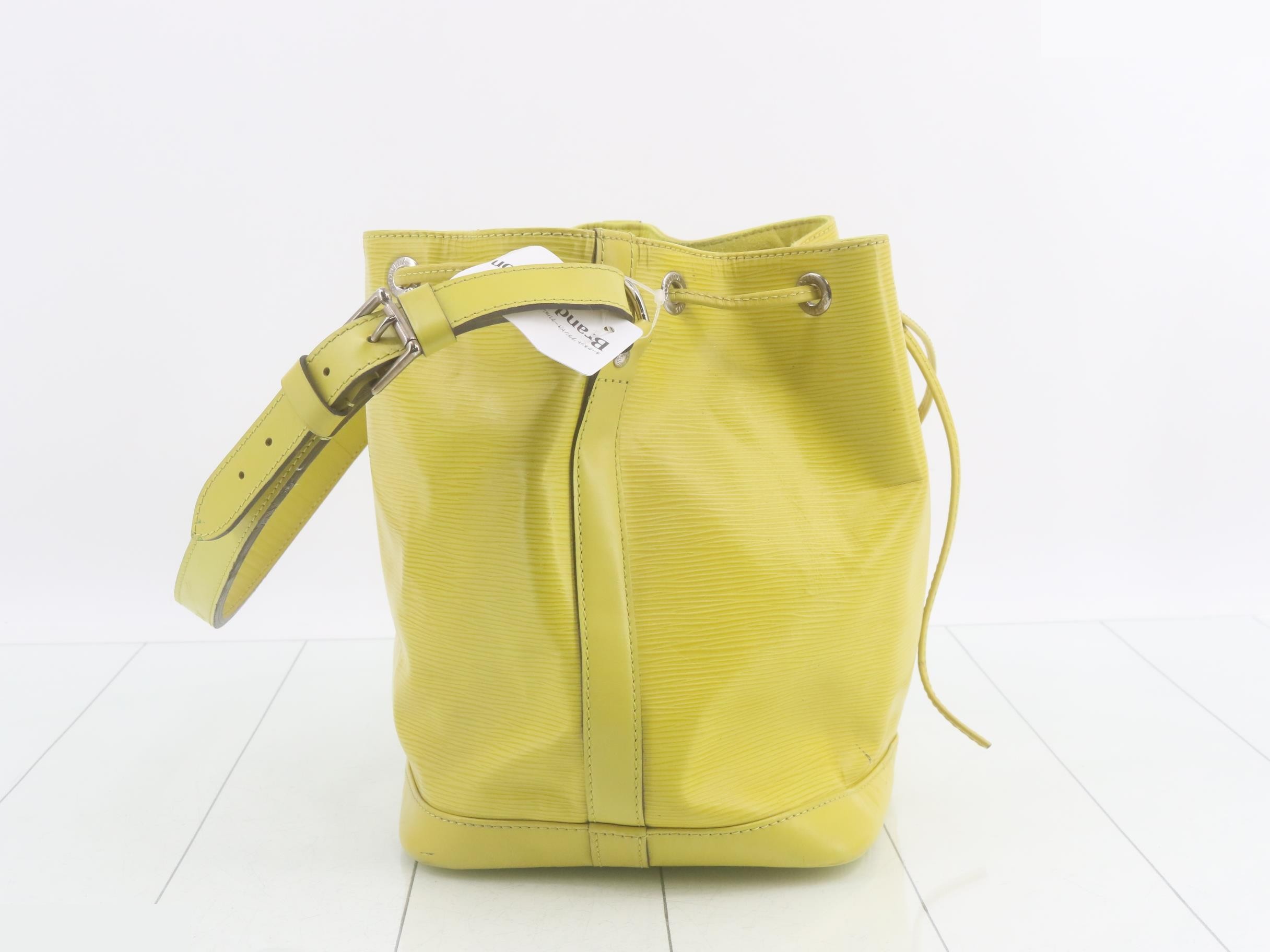 Epi Noe Shoulder Bag — view 4