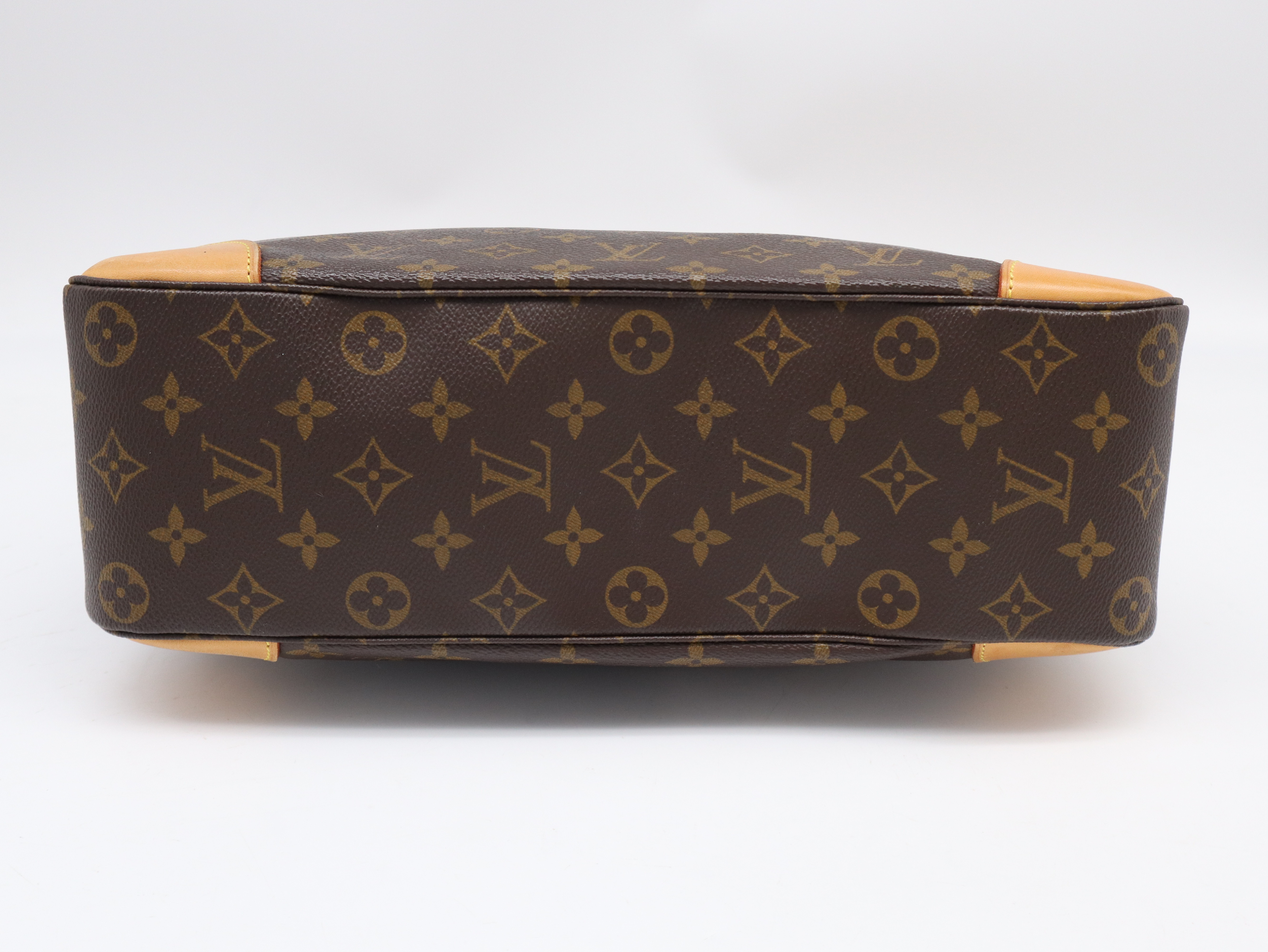 M51260 Monogram Boulogne 35 Shoulder Bag — view 5