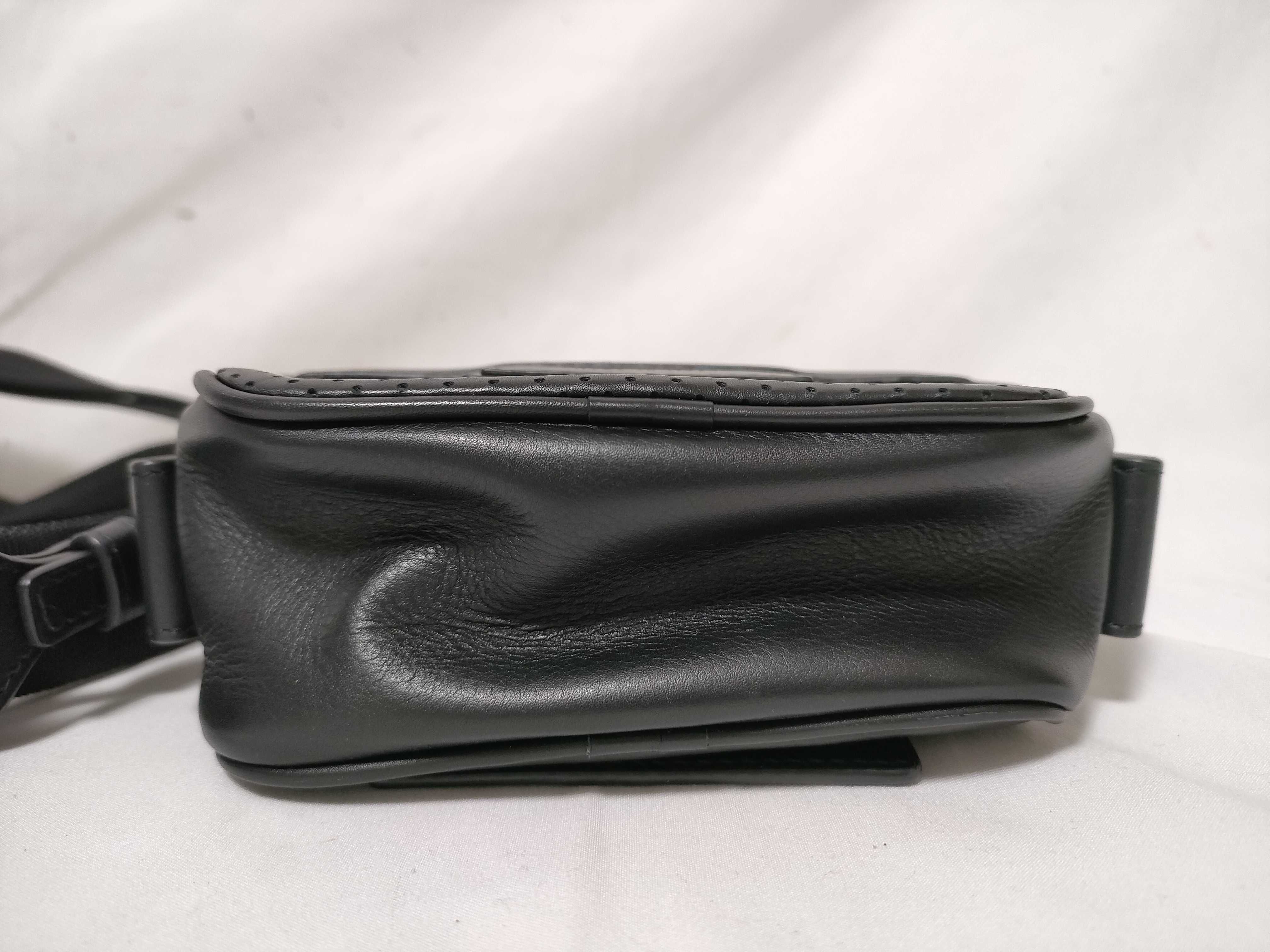 Leggero Shoulder Bag 566753 Shoulder Bag — view 6