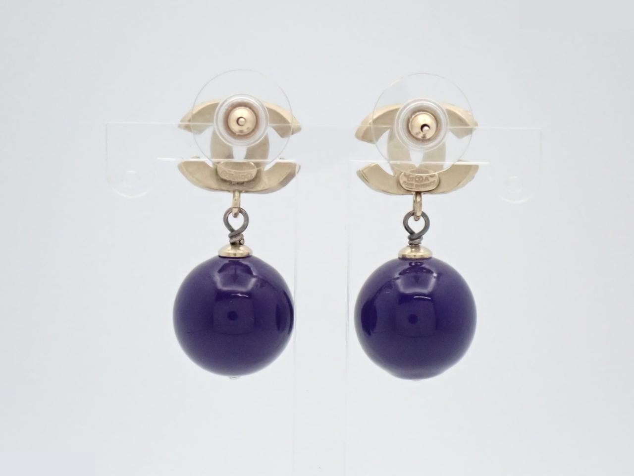 Earrings with Coco Mark design and colored stones — view 2