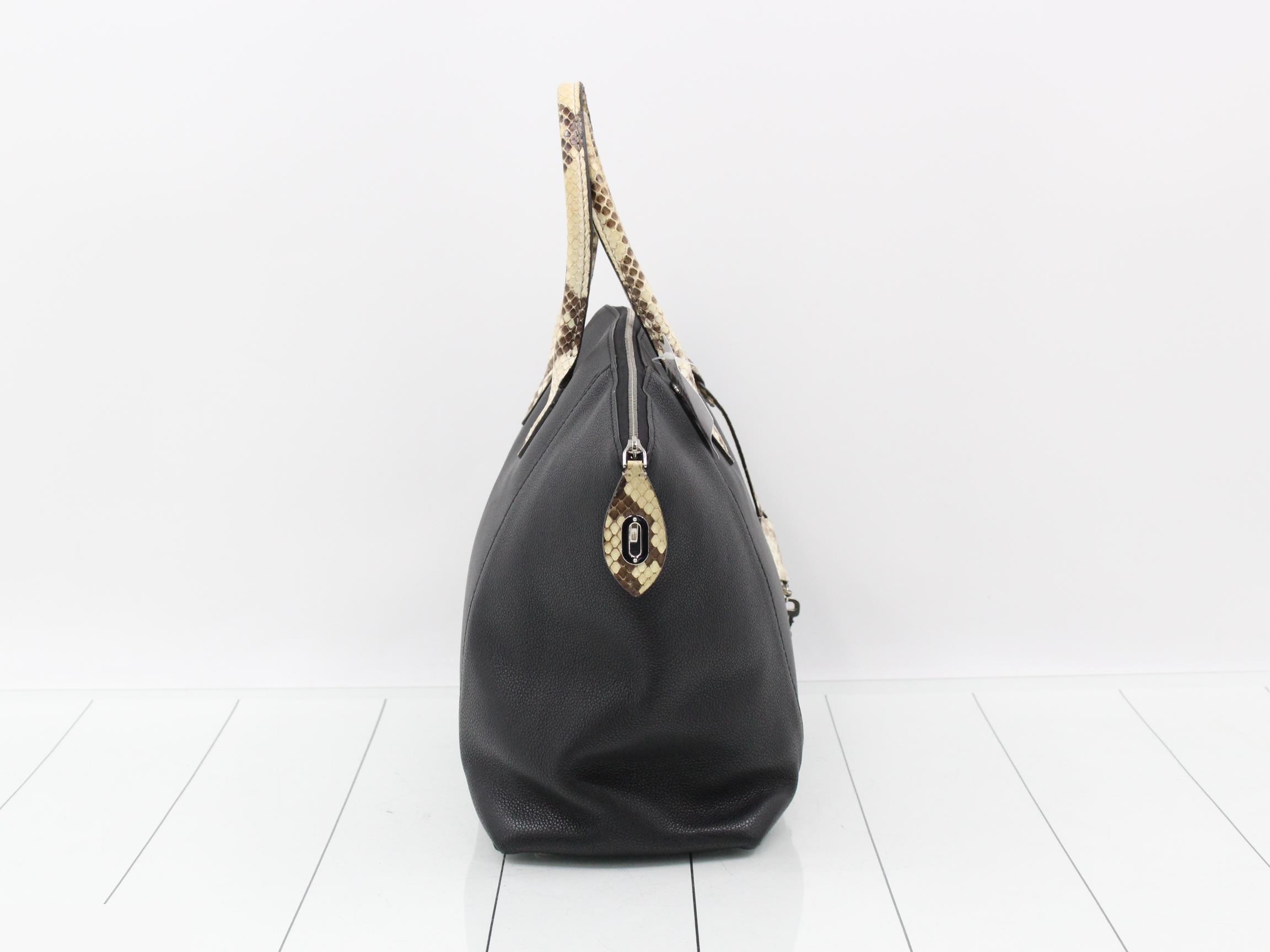 Shoulder bag — view 4