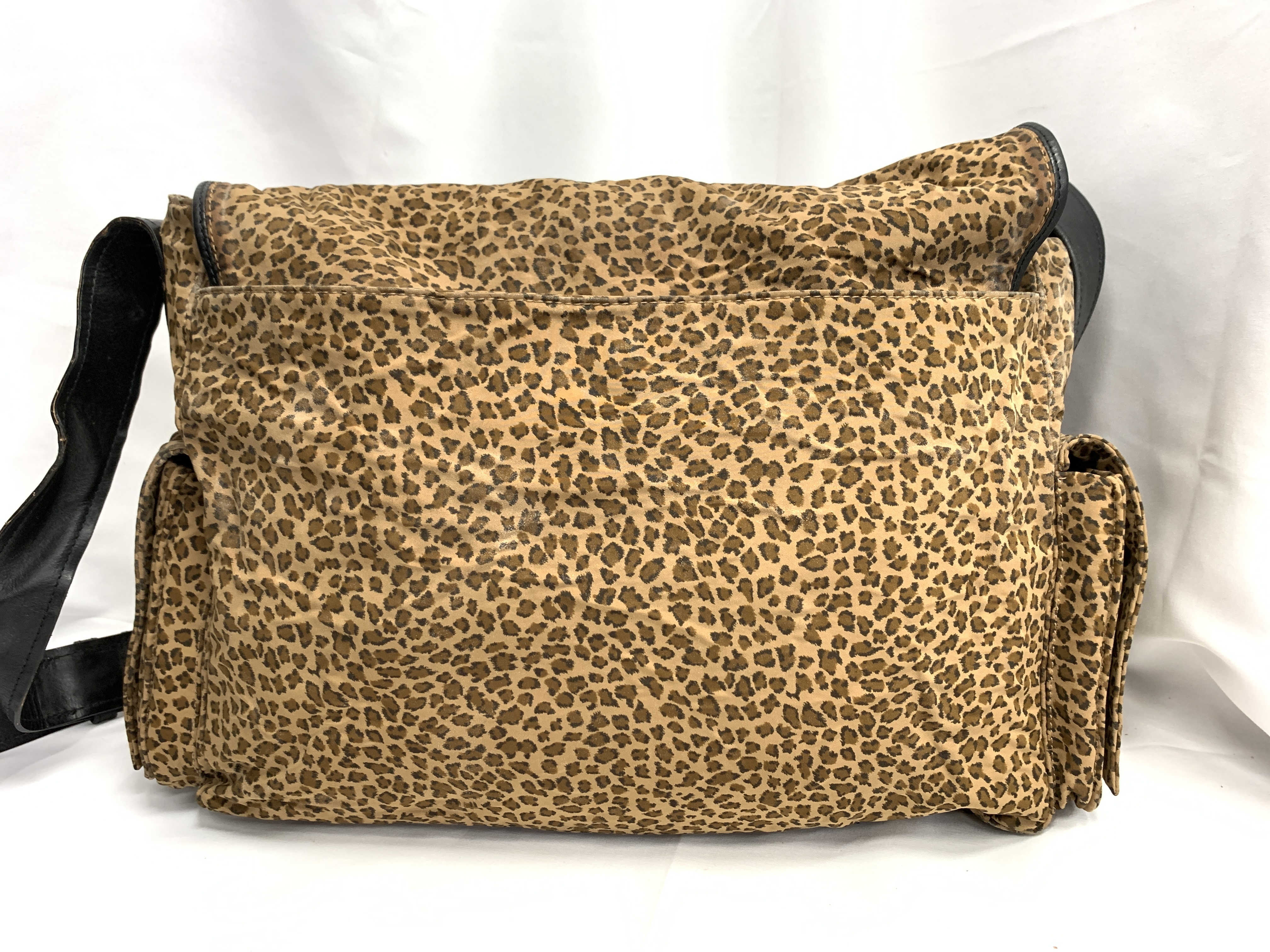handbag — view 2