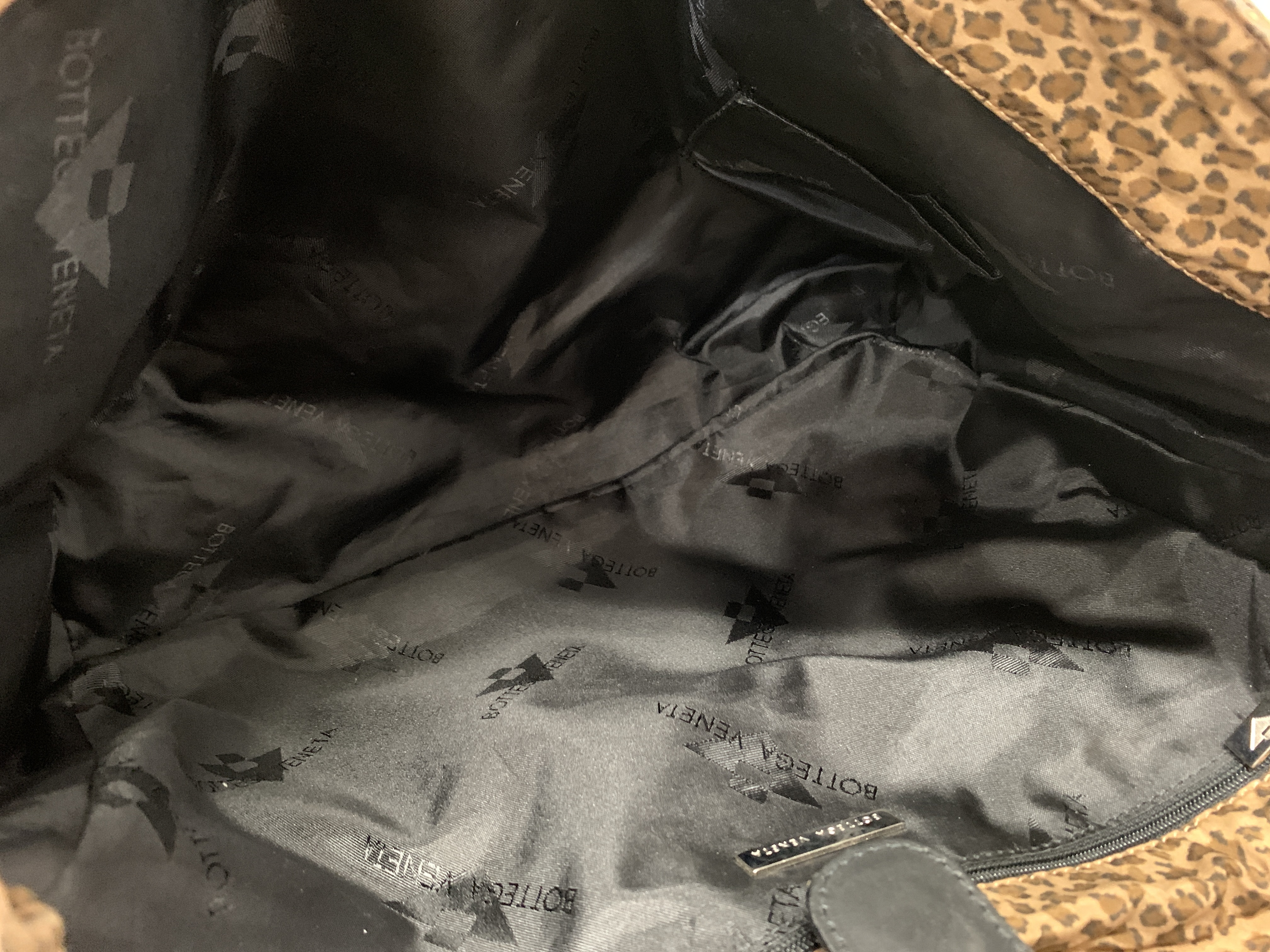 handbag — view 4