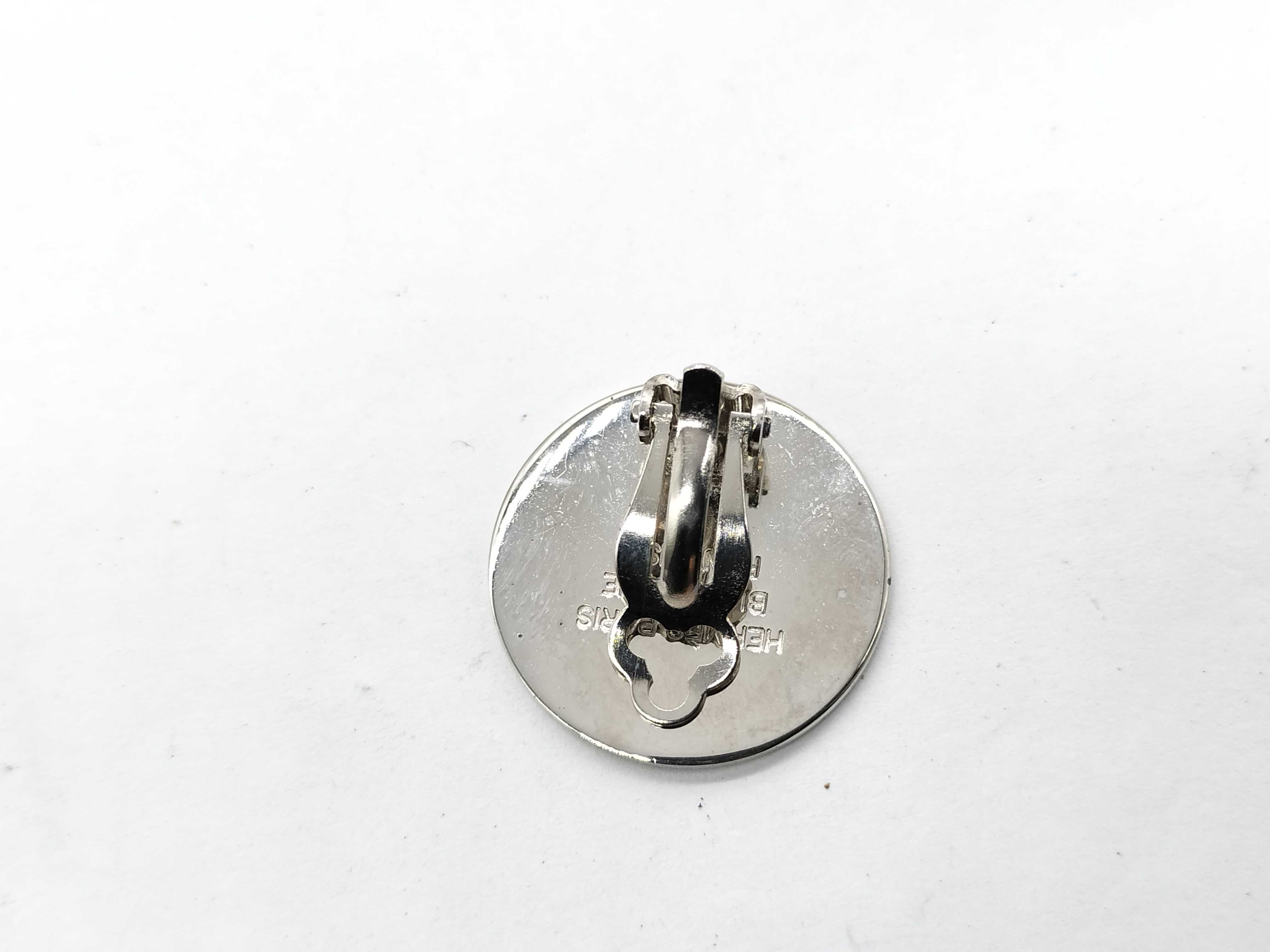 Sellier Button Earring (Single Earring) — view 4