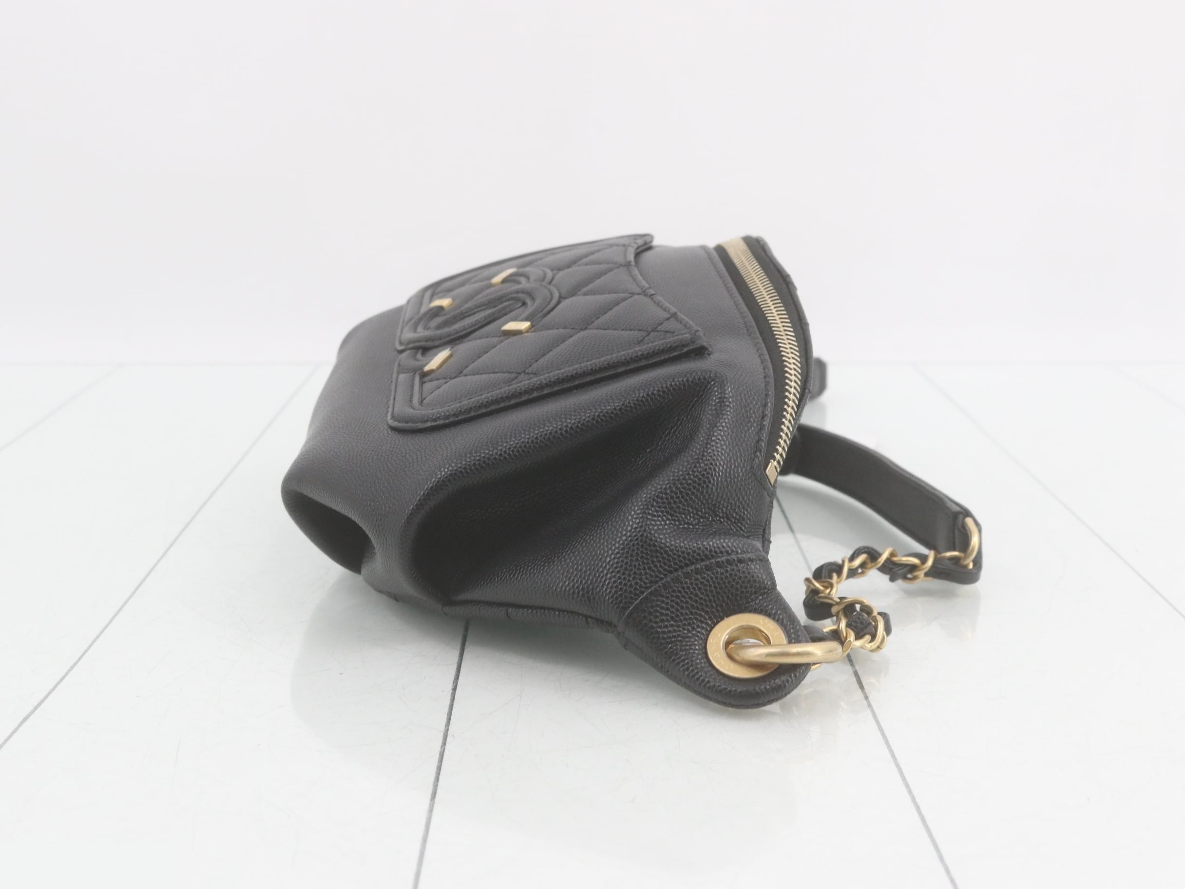 Caviar leather body bag/waist bag with Coco Mark, unused. — view 3