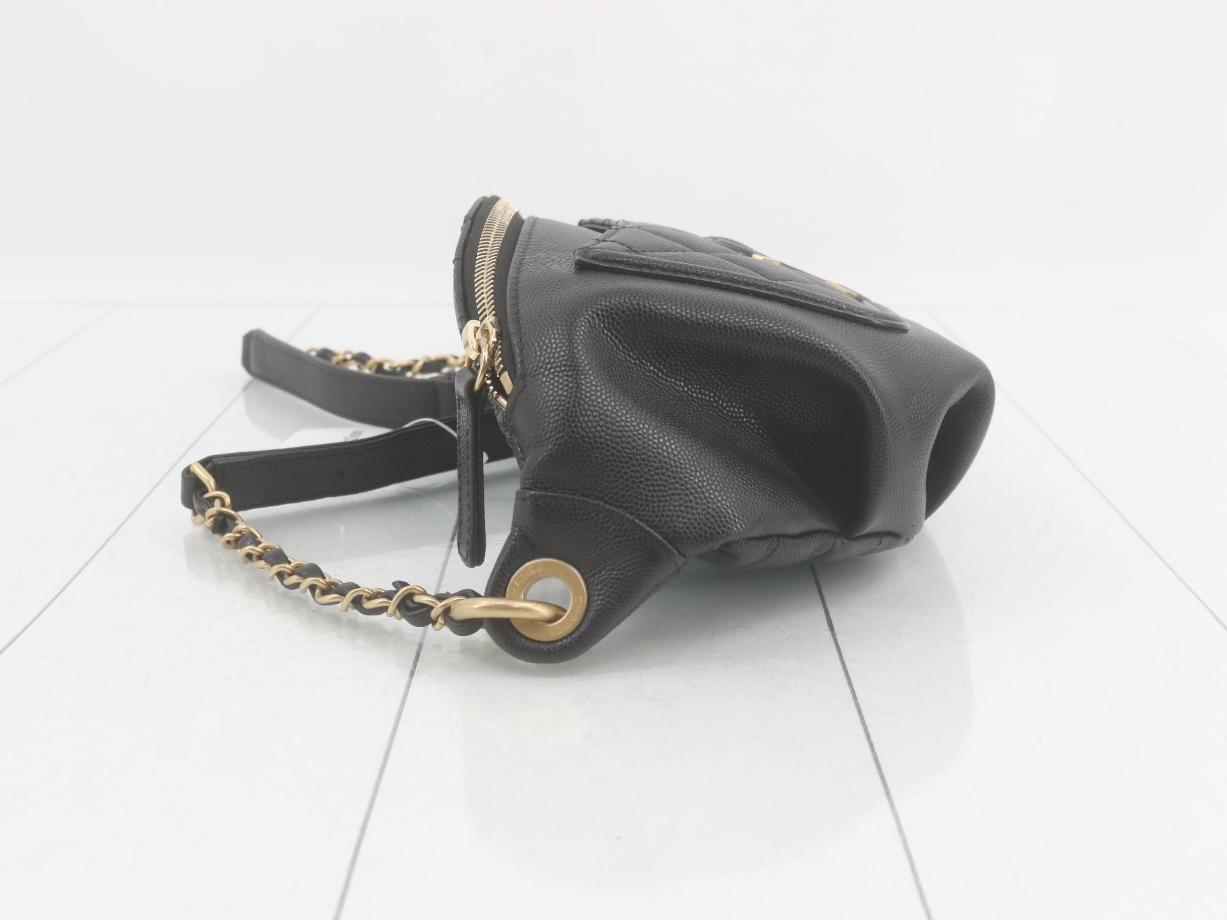 Caviar leather body bag/waist bag with Coco Mark, unused. — view 4