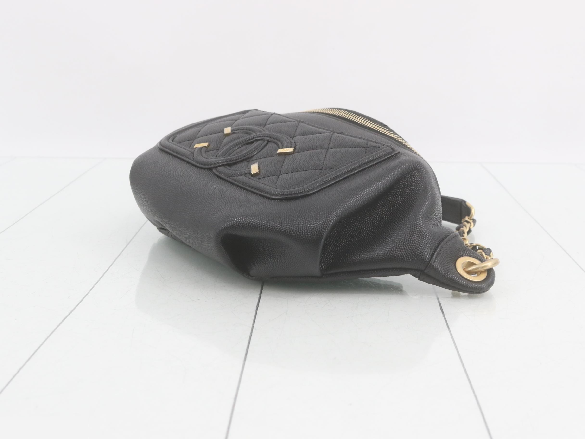 Caviar leather body bag/waist bag with Coco Mark, unused. — view 6