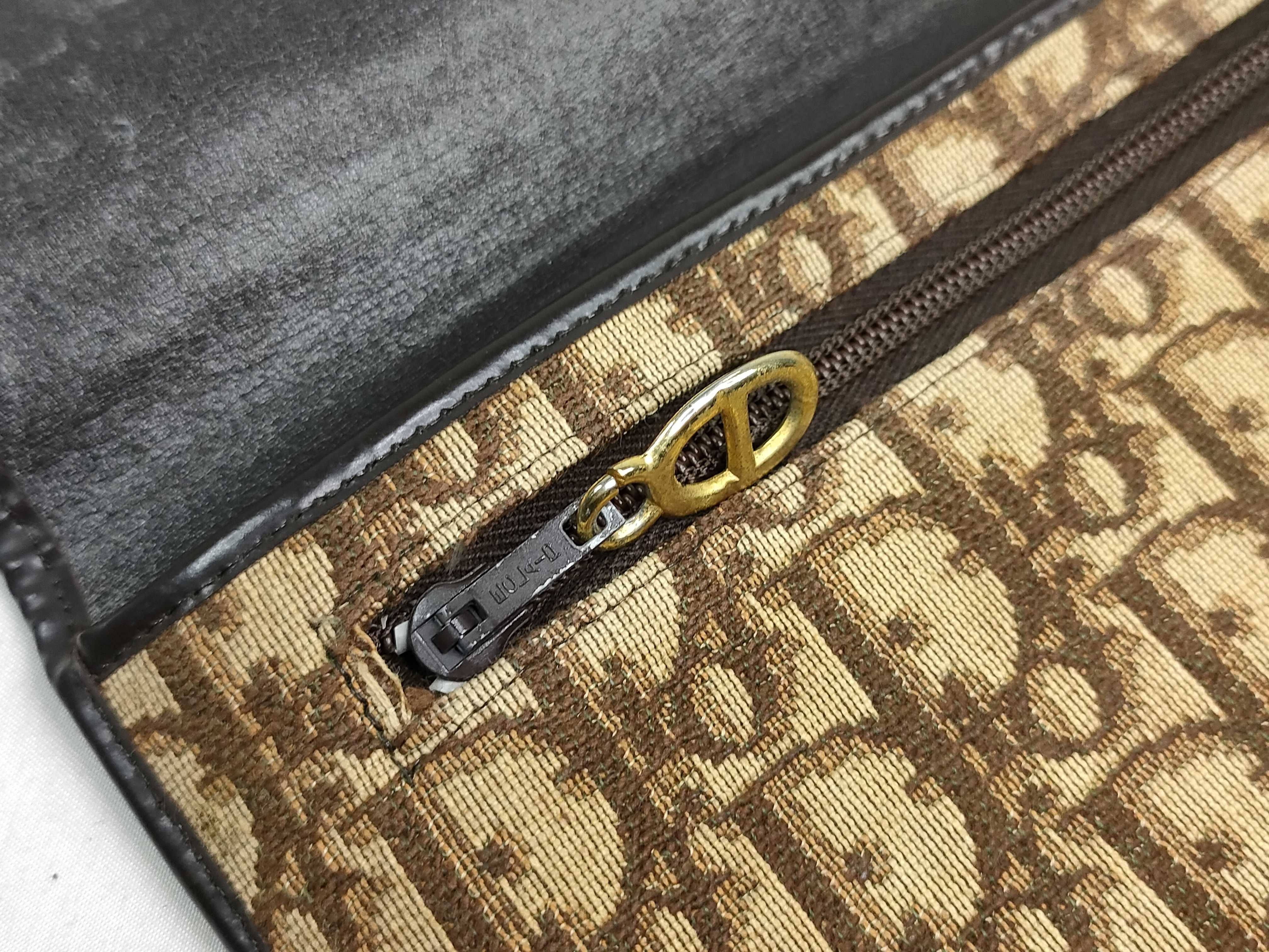 Trotter Clutch Bag — view 10
