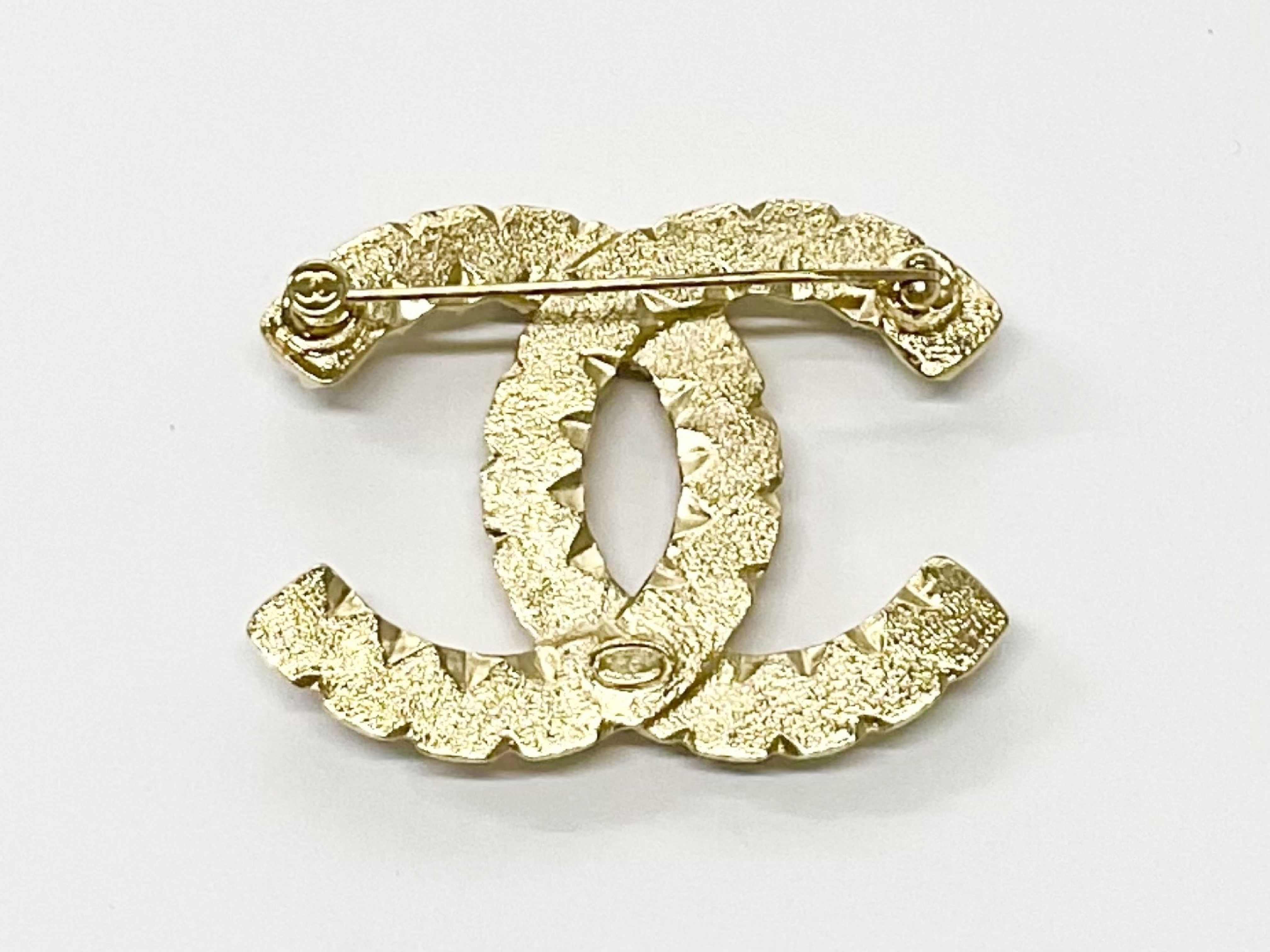 GP Brooch — view 2