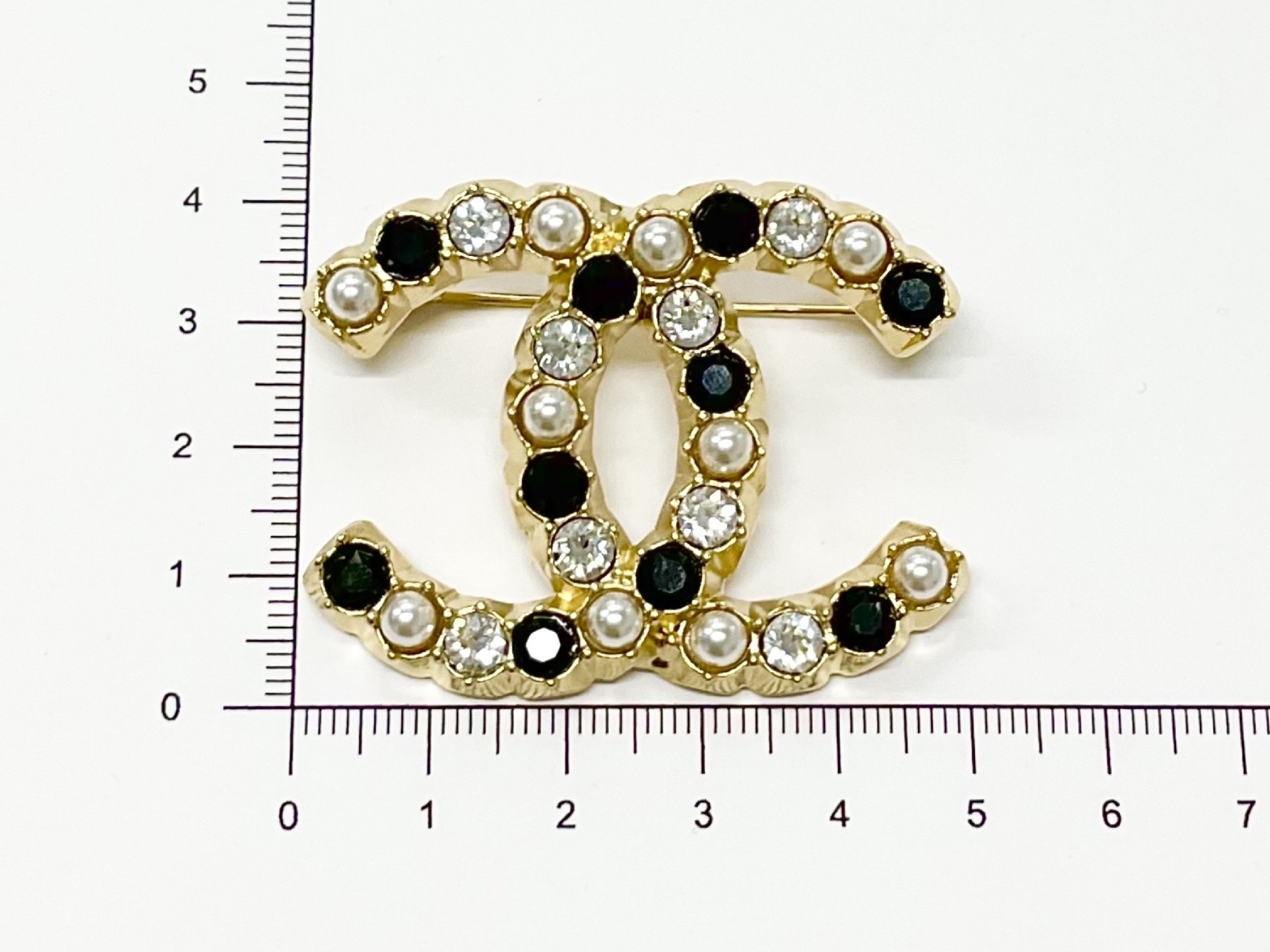 GP Brooch — view 6