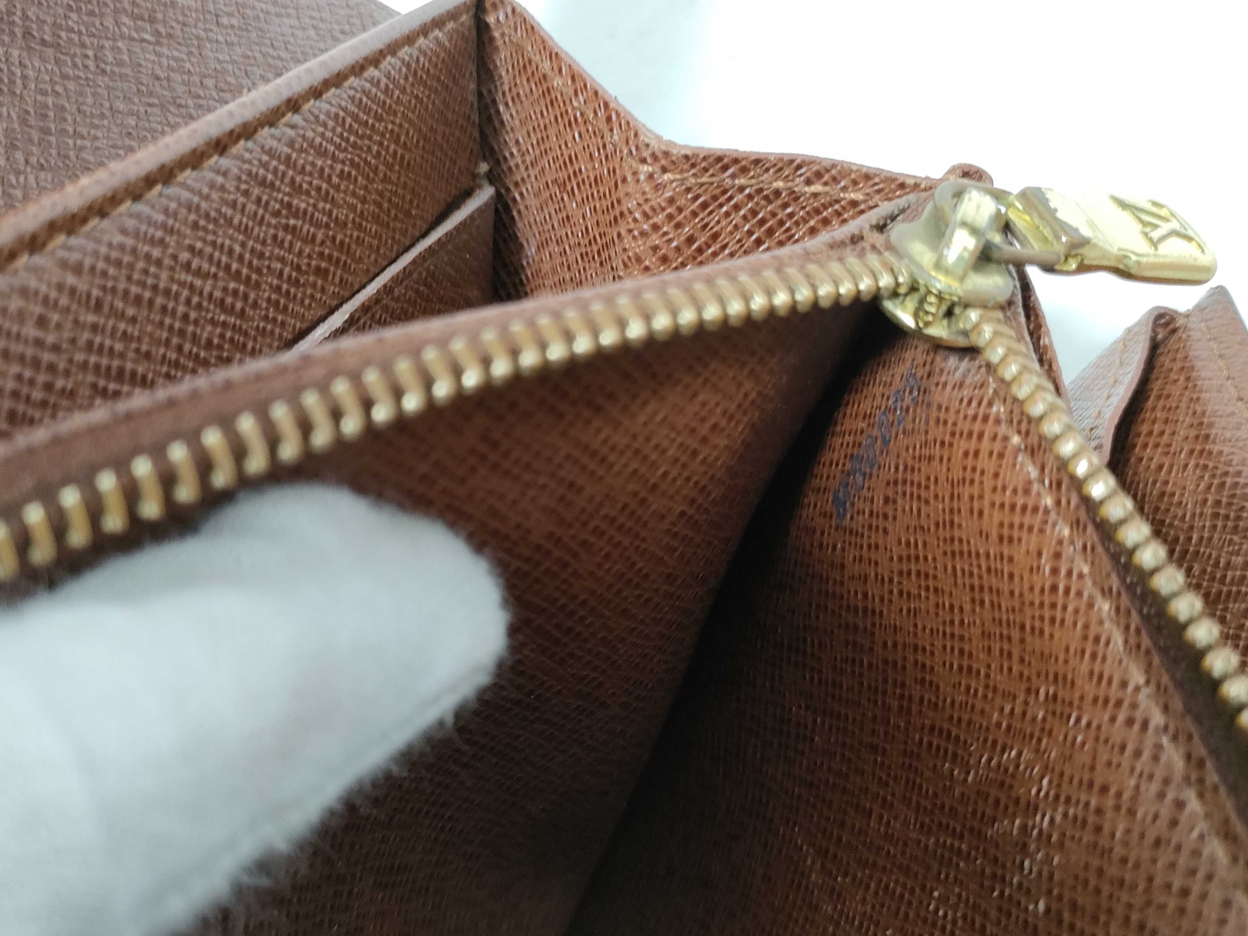 Monogram M61734 Portefeuille Sarah (Old Wallet) — view 15