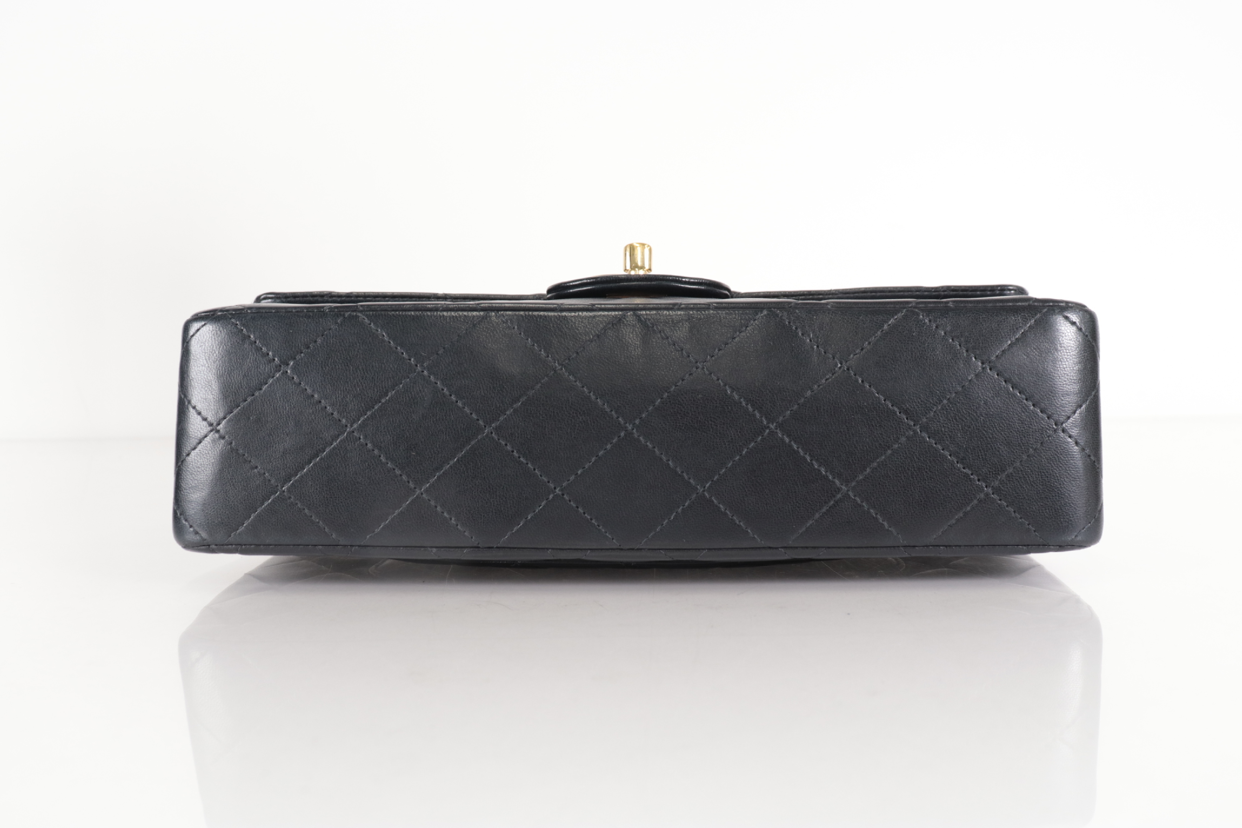 W-flap 25 Lambskin Shoulder Bag (Serial No. 7) — view 7