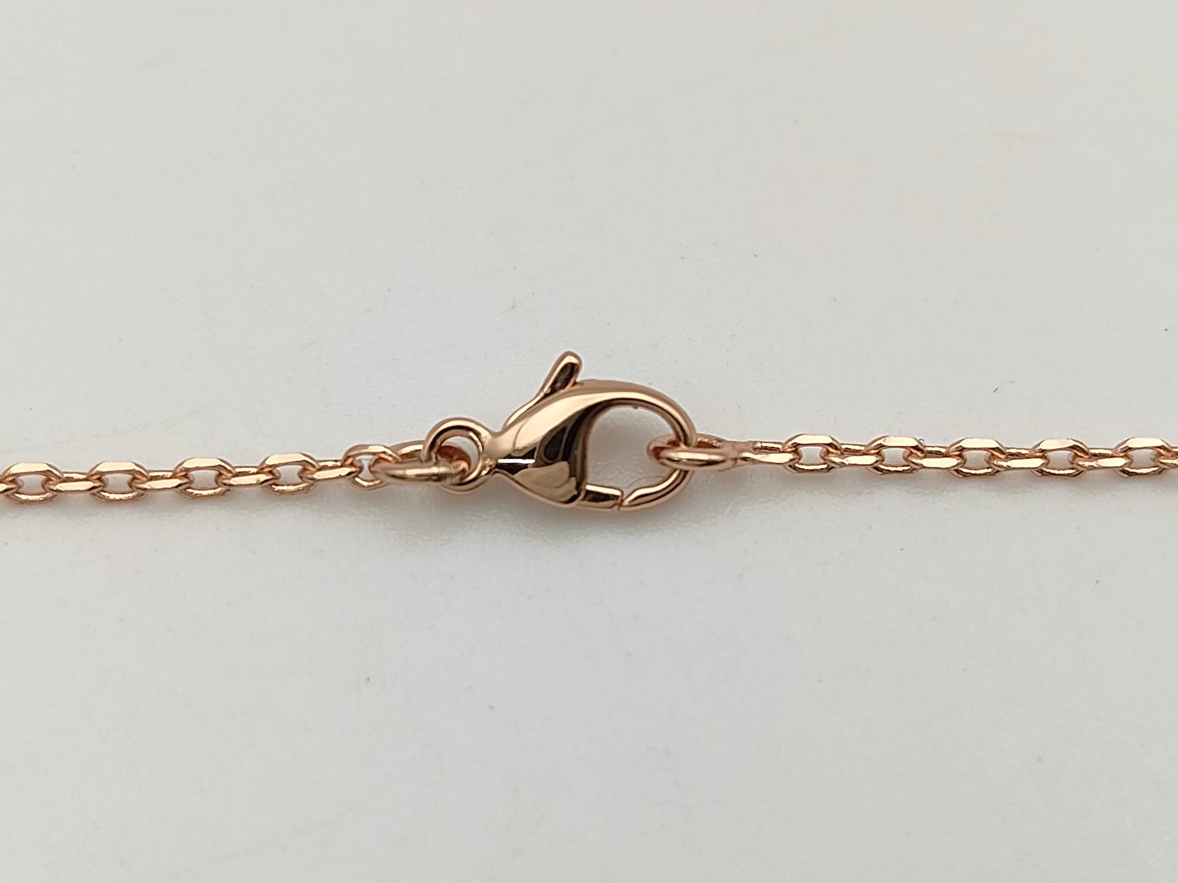 Poche Up Pop H Necklace — view 4