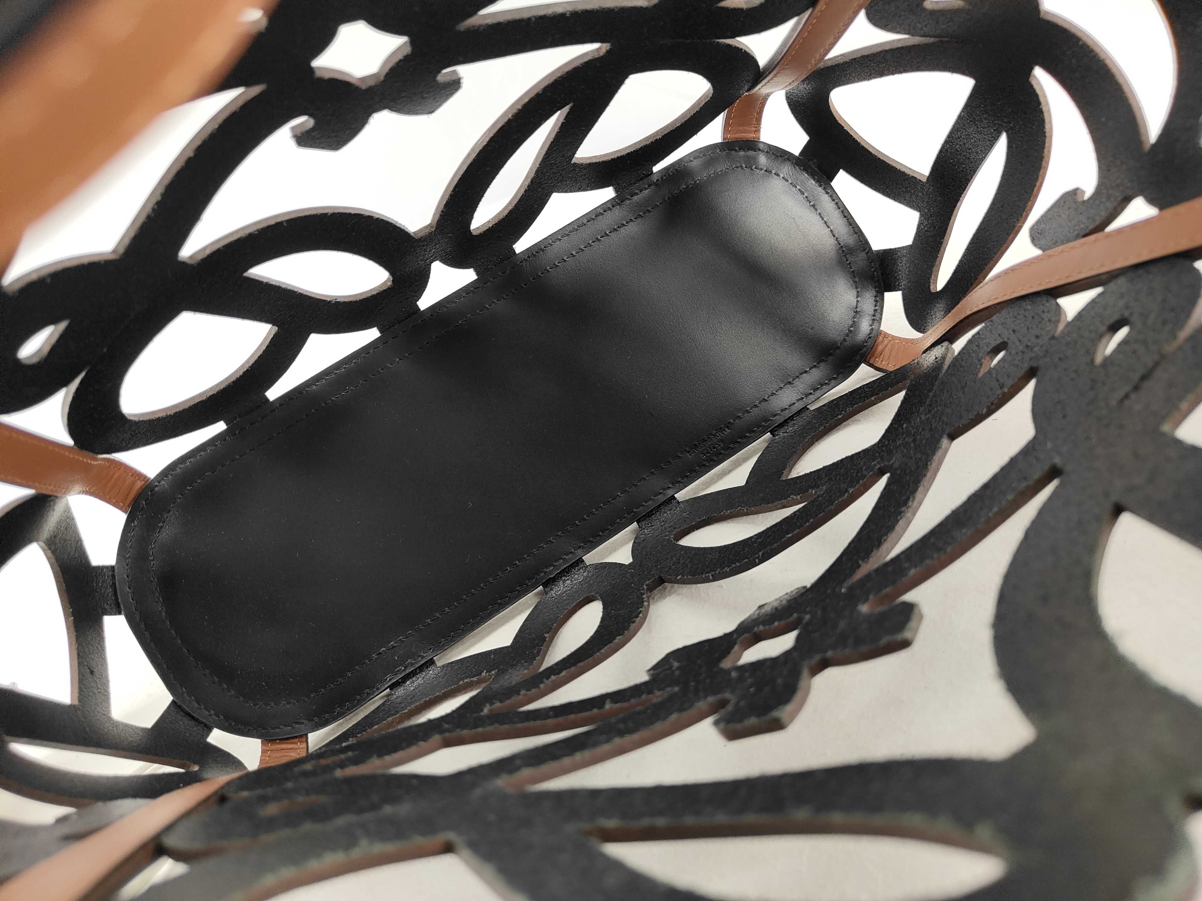 DU- Anagram Leather Tote Bag Black — view 14