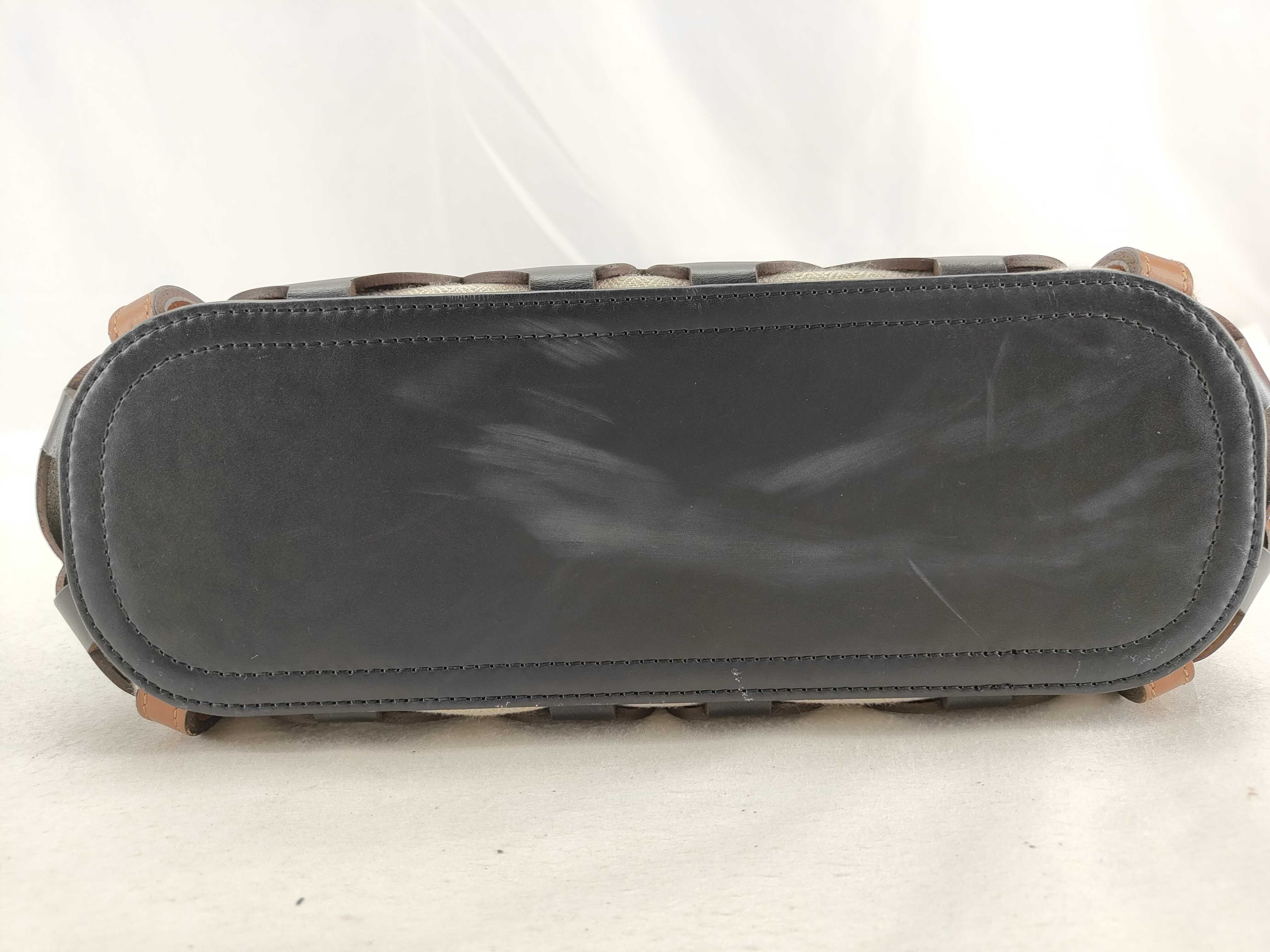 DU- Anagram Leather Tote Bag Black — view 8