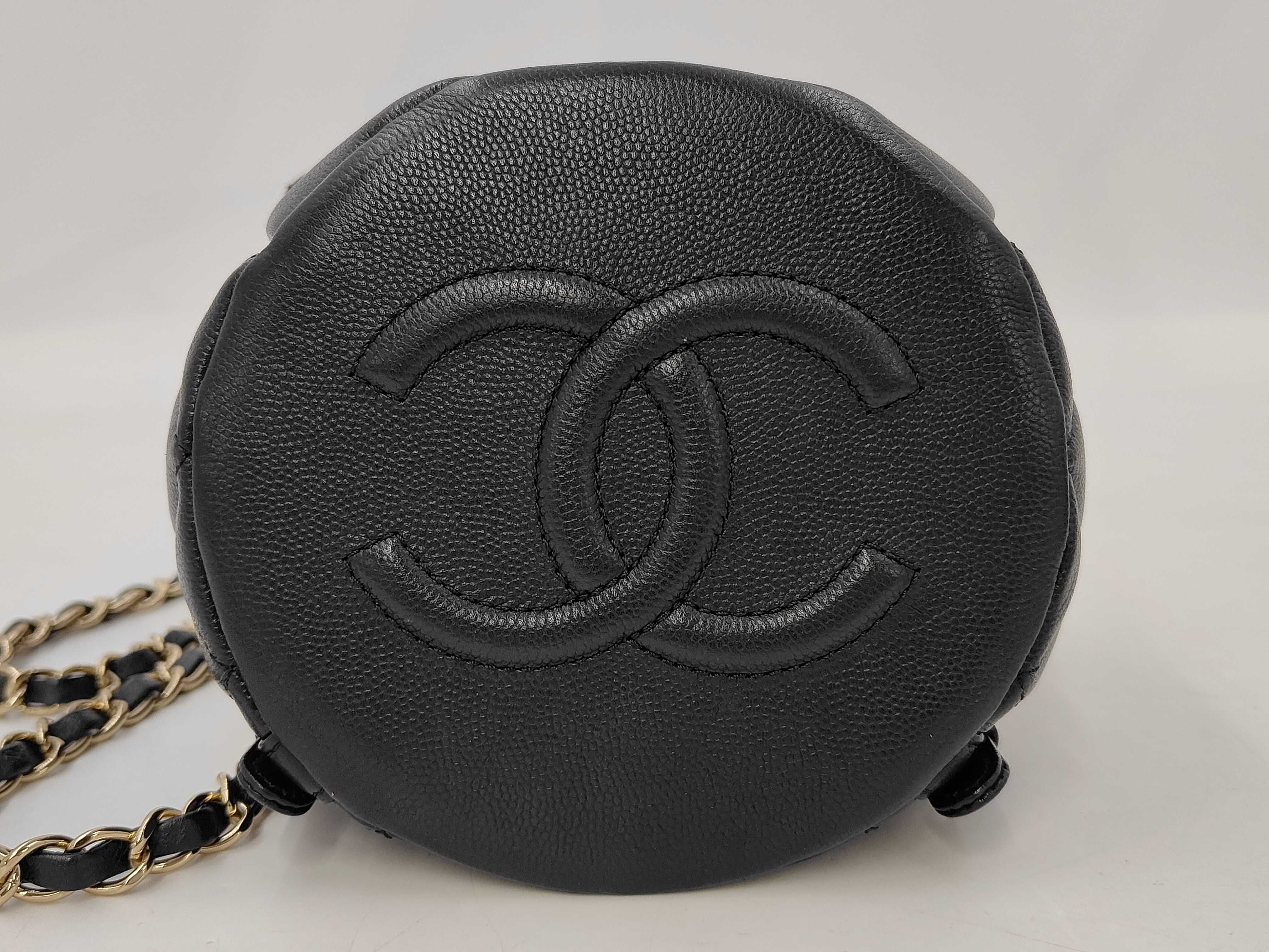 Matelassé Chain Backpack — view 7