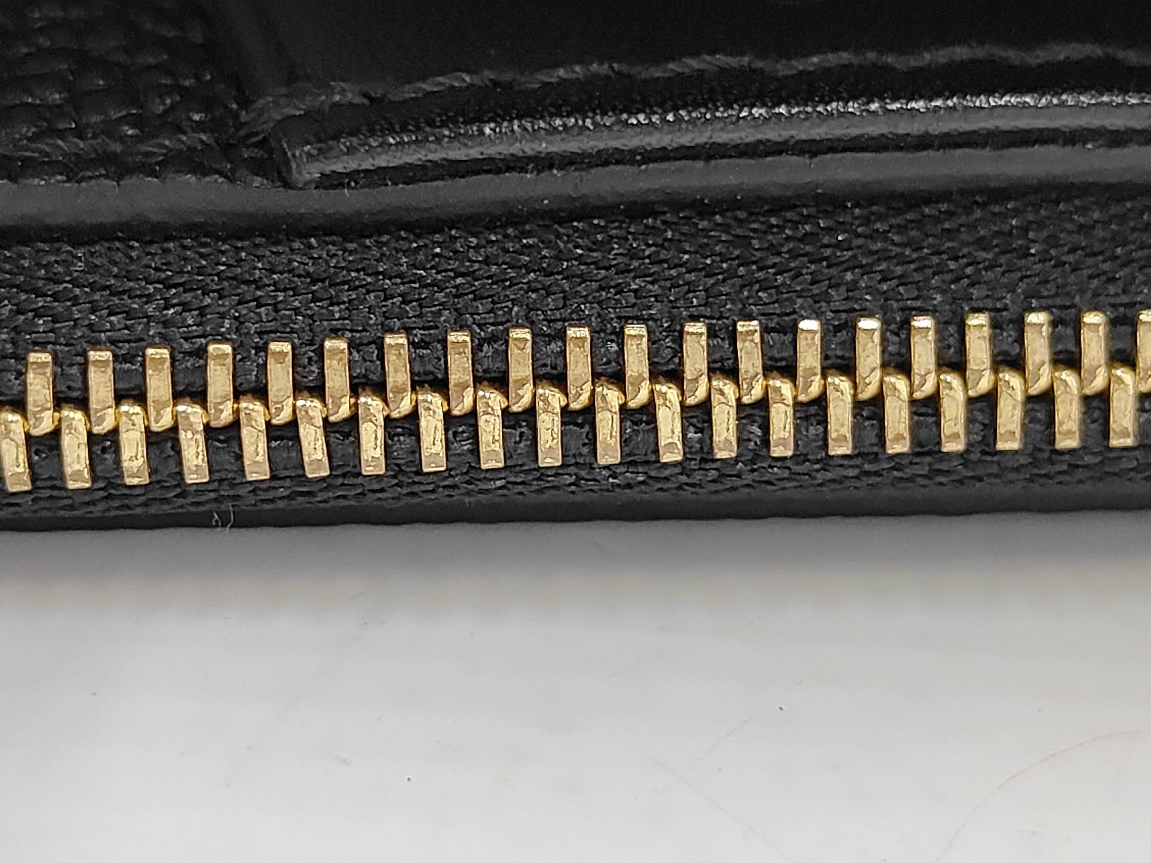 All-Leather Black Triangle Shoulder Bag — view 9