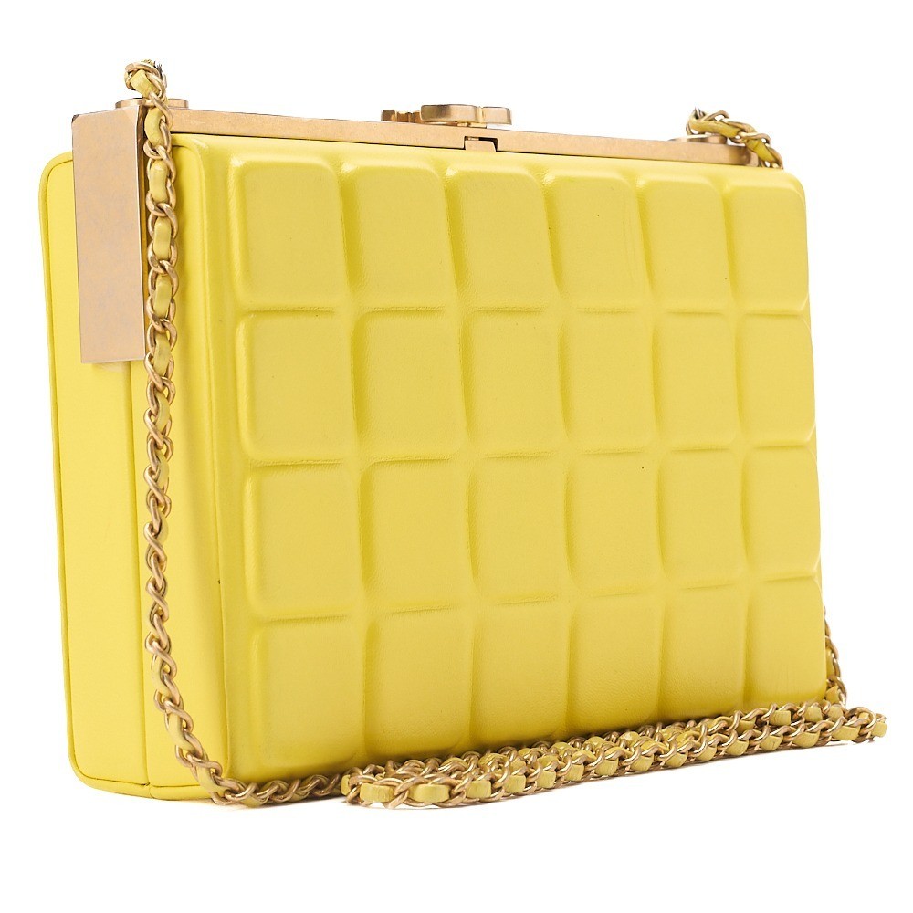 Lambskin chocolate bar pattern coin purse chain shoulder bag, yellow, gold hardware, serial number 23. — view 3
