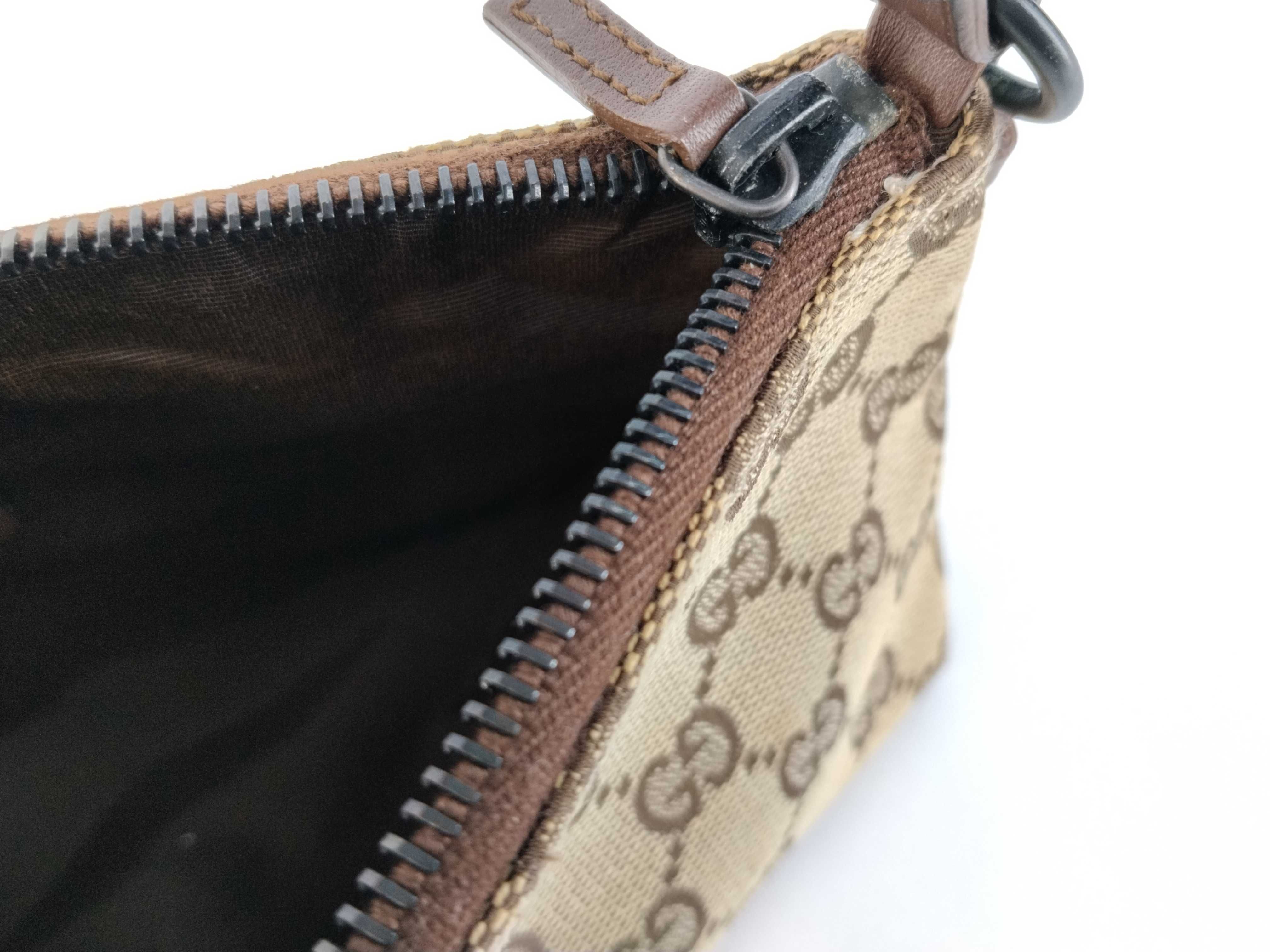 GG Canvas Handbag, Brown — view 9