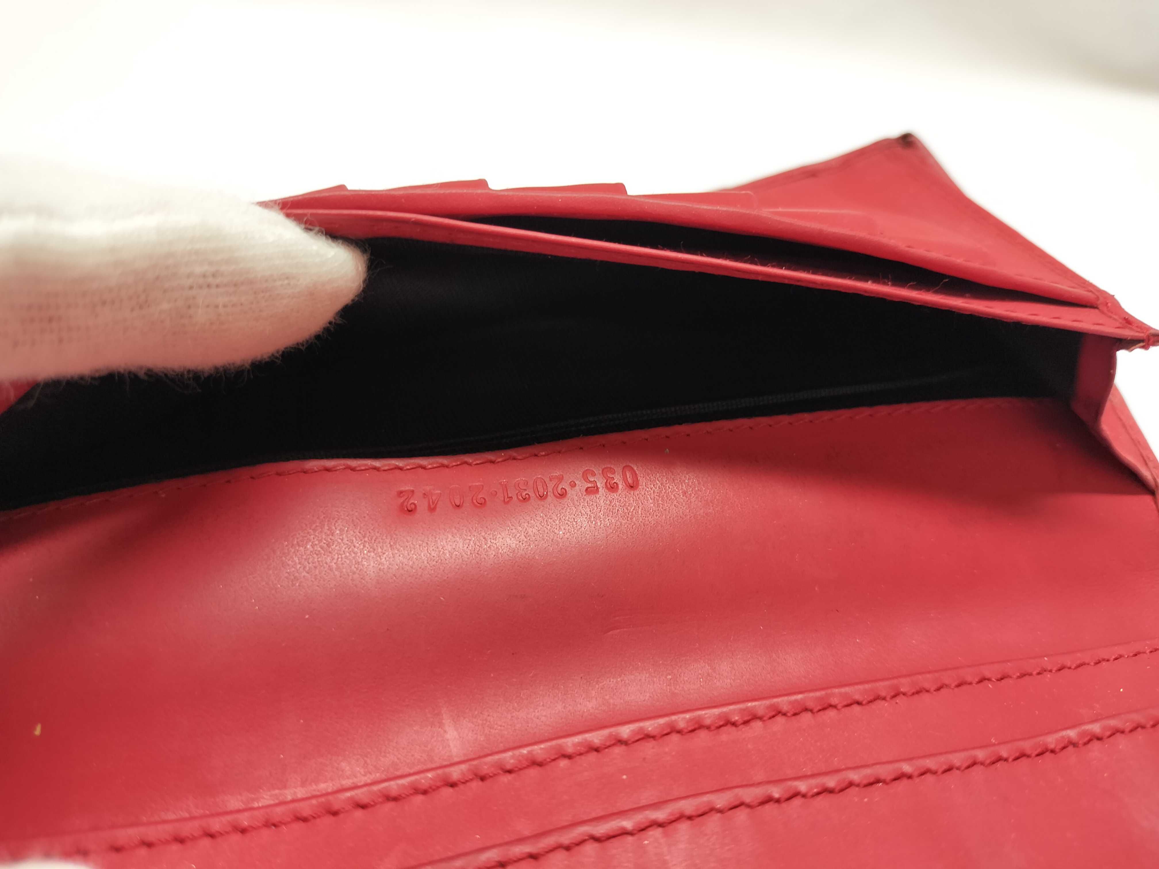 long wallet — view 11
