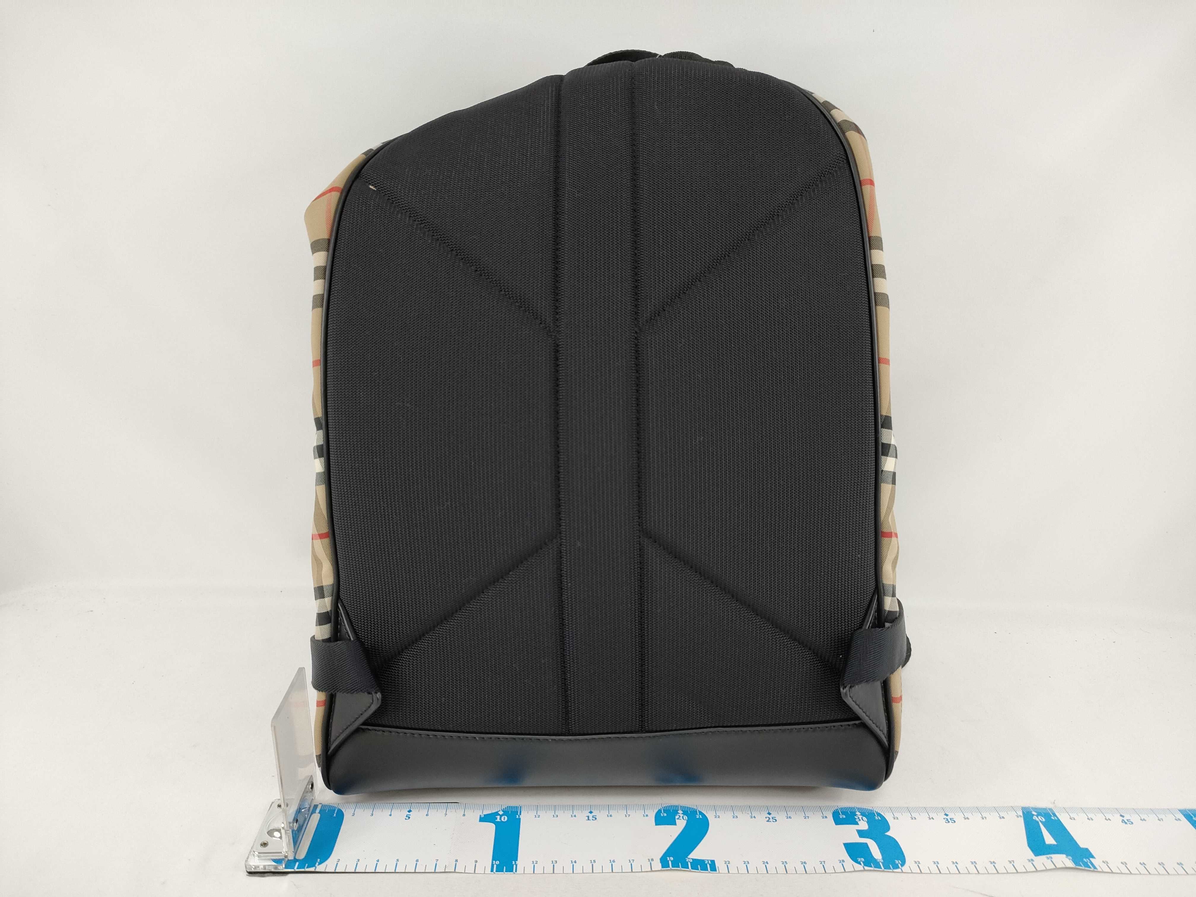 Check Backpack — view 2