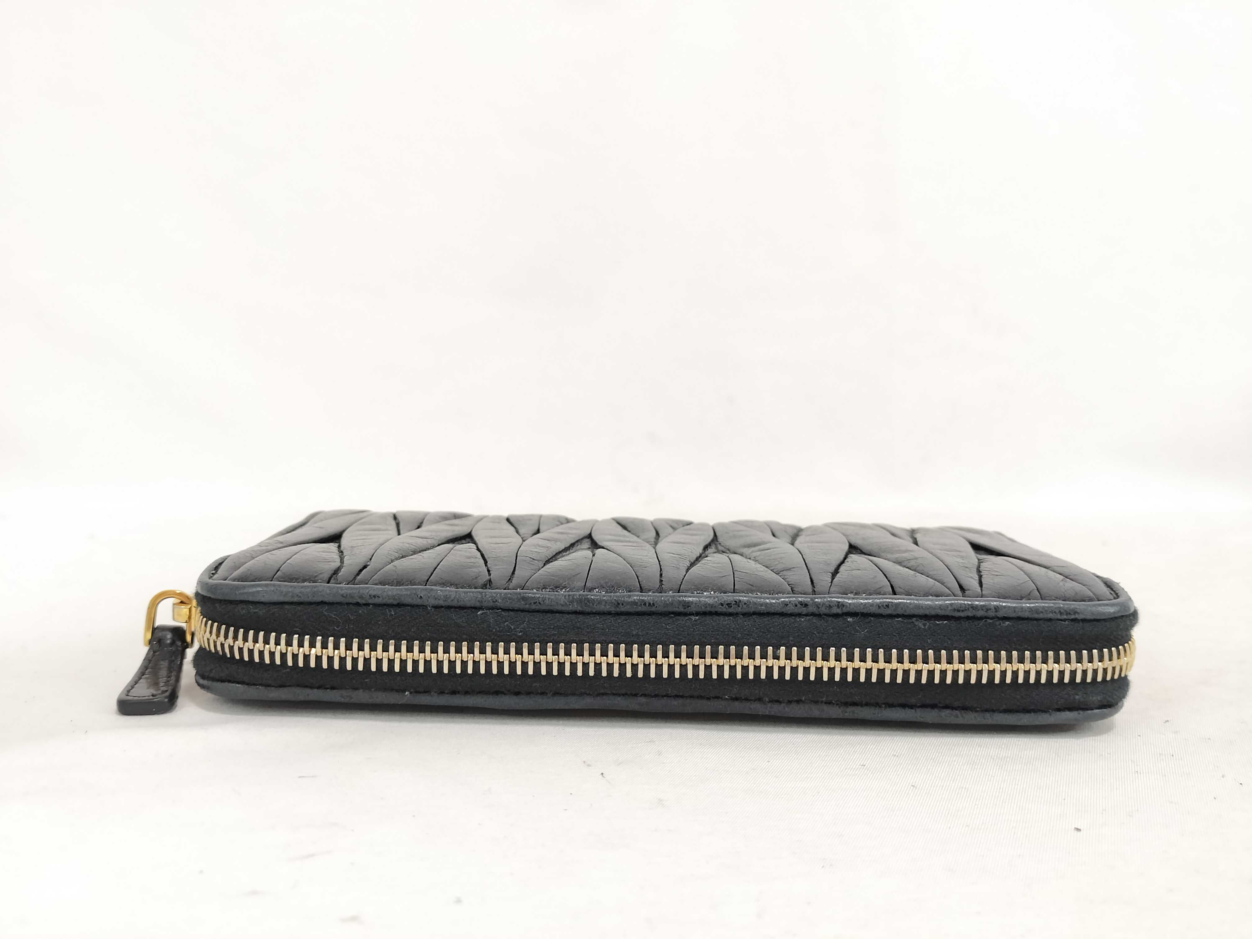 long wallet, Matelassé design. — view 6