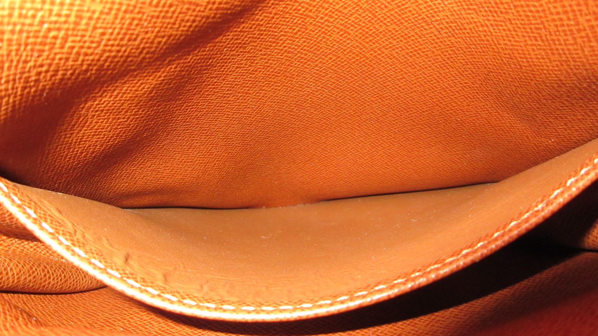 Amazone, Monogram — view 8
