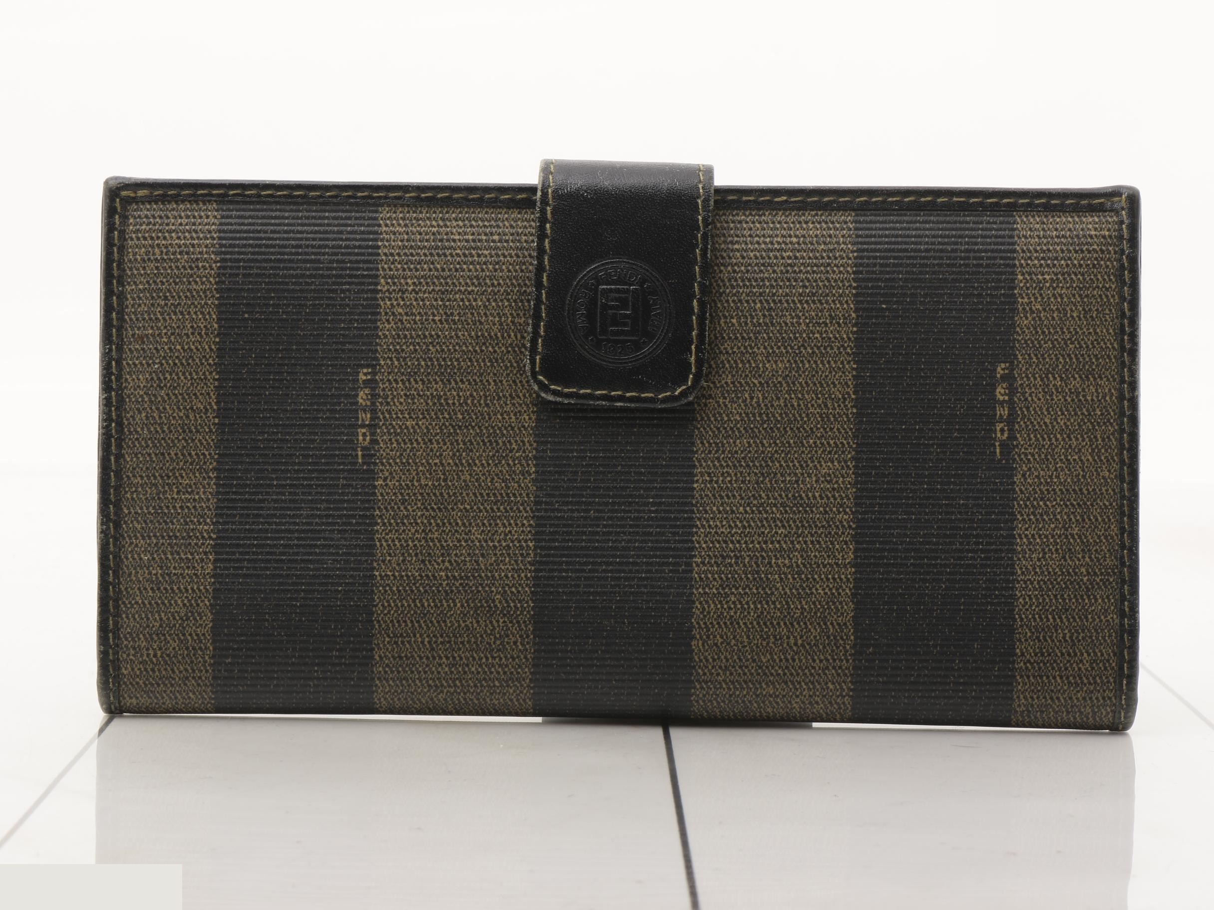 Pecan Bi-fold Long Wallet