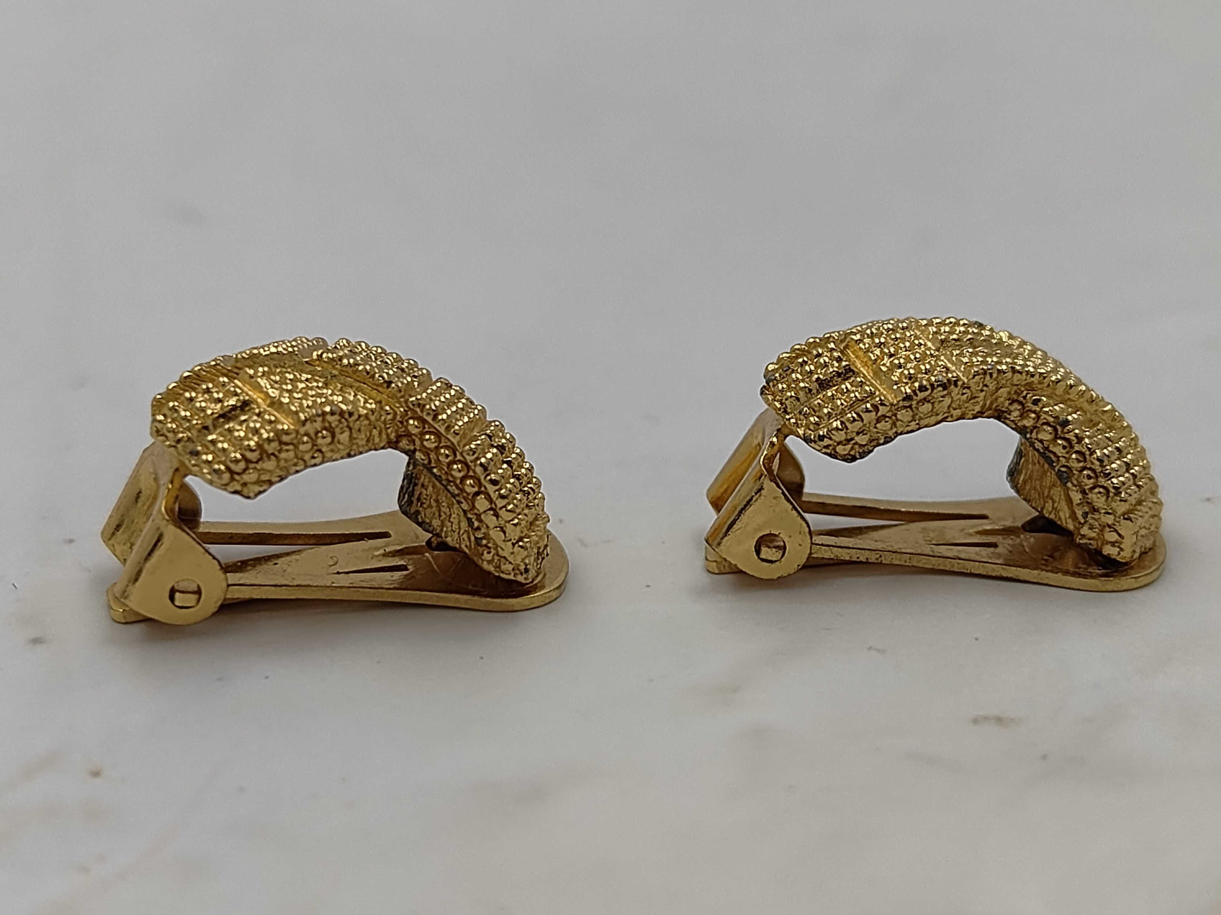 earrings — view 3
