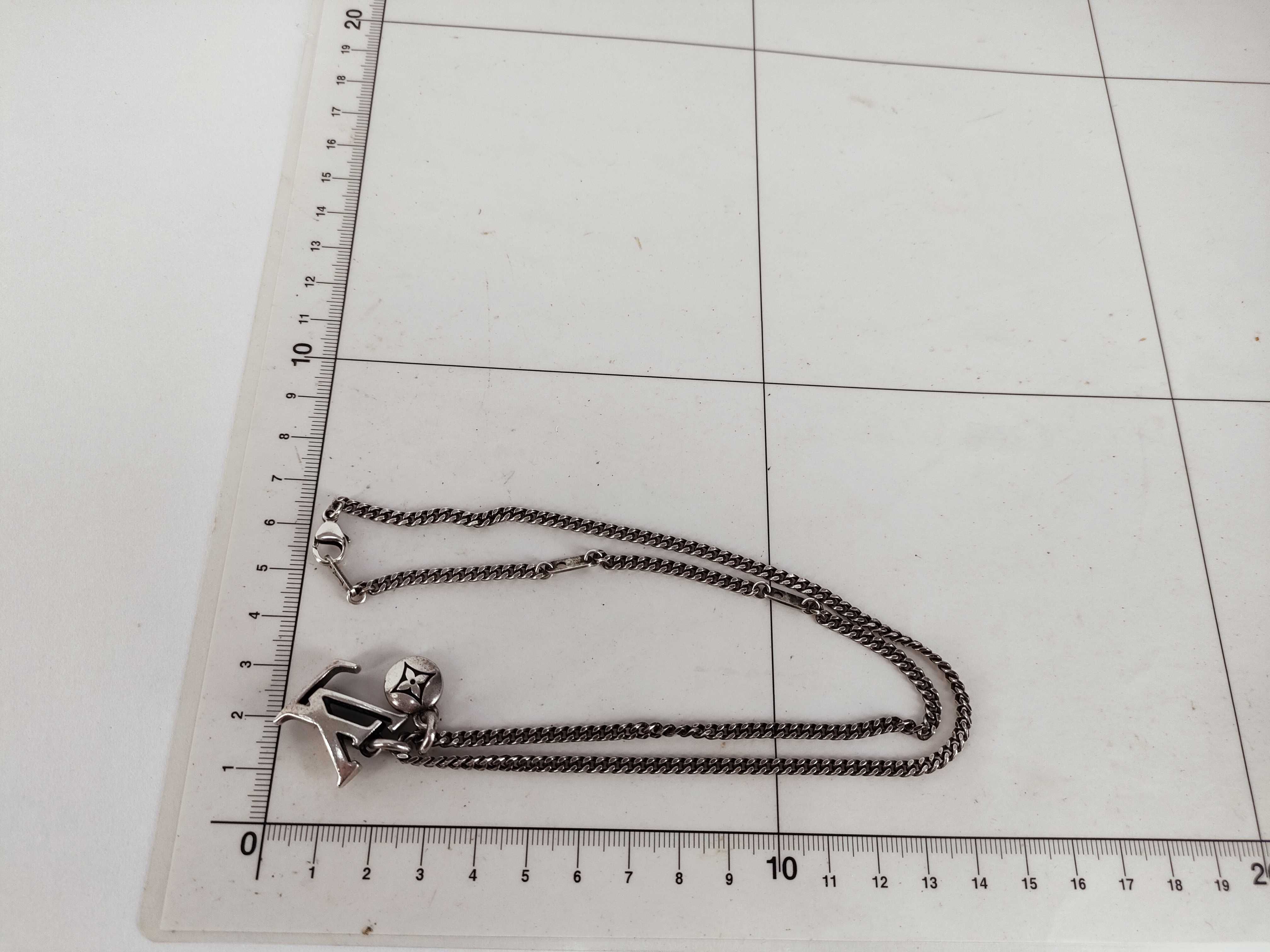 LV Sailor M03188 AK1295 Necklace — view 9