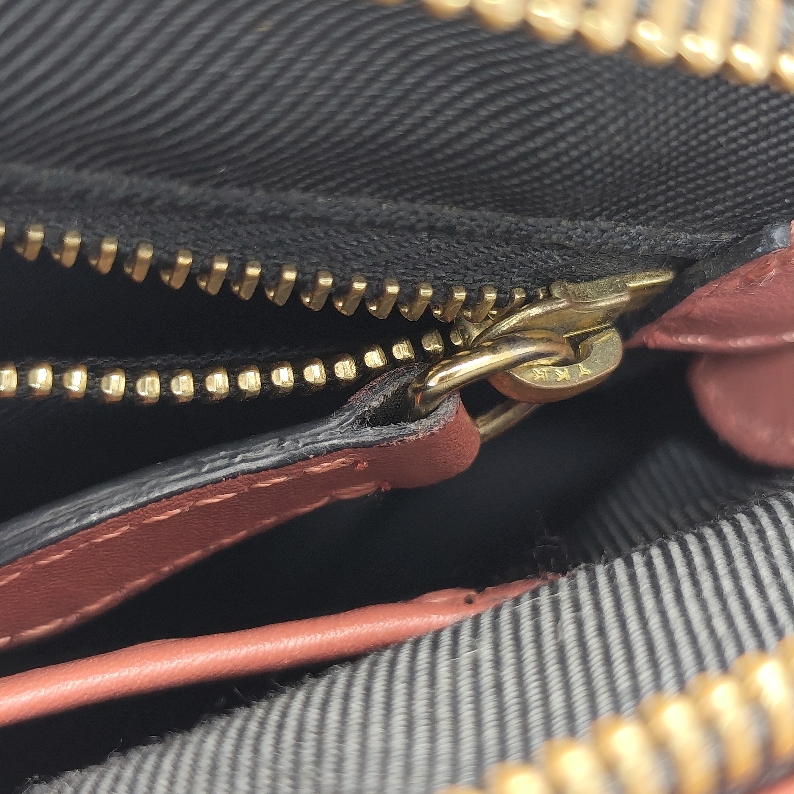 【*Shipped from: China*】BURBERRY Canvas Shoulder Bag — view 9