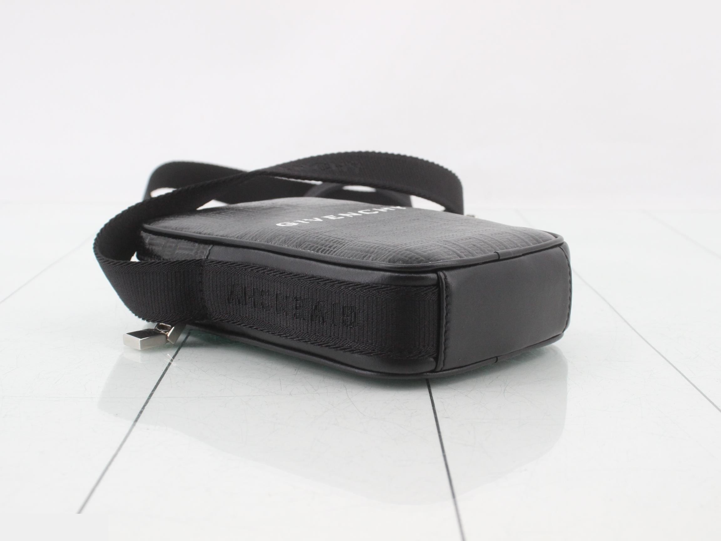 4G logo shoulder pouch — view 5