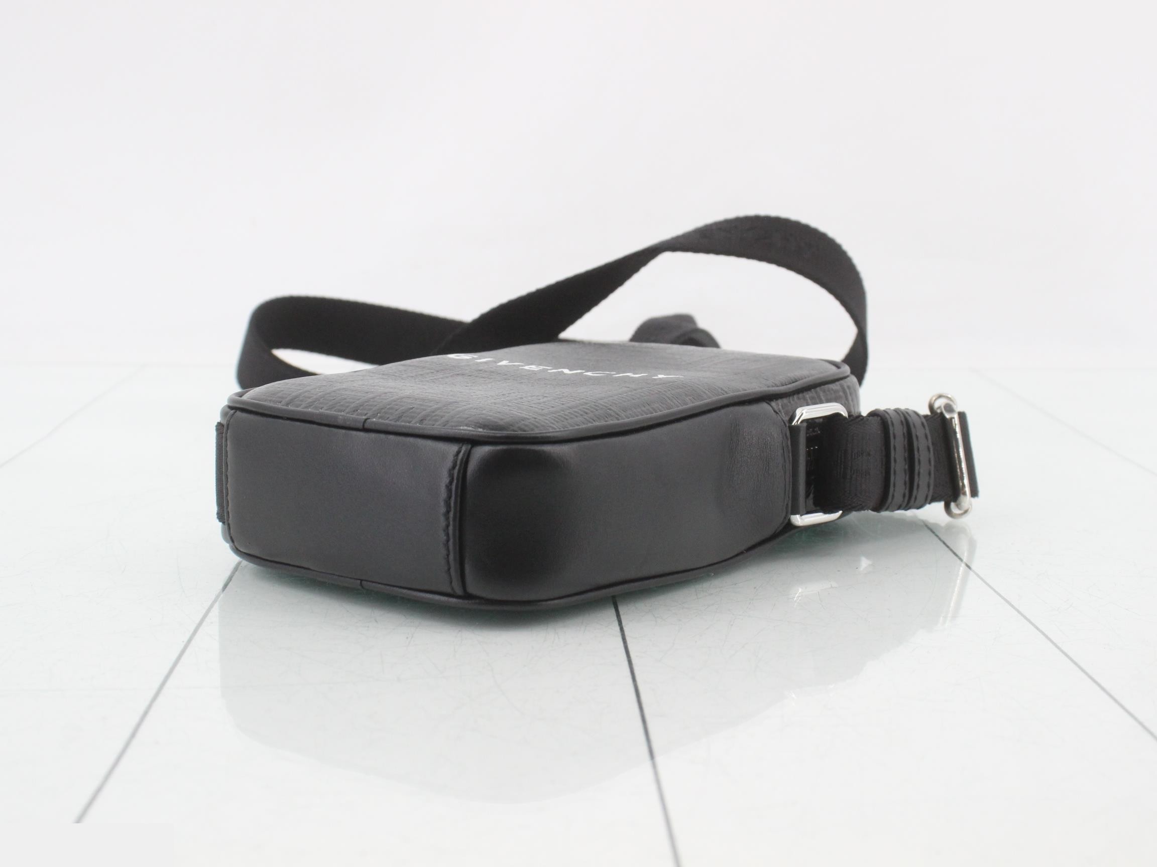 4G logo shoulder pouch — view 6