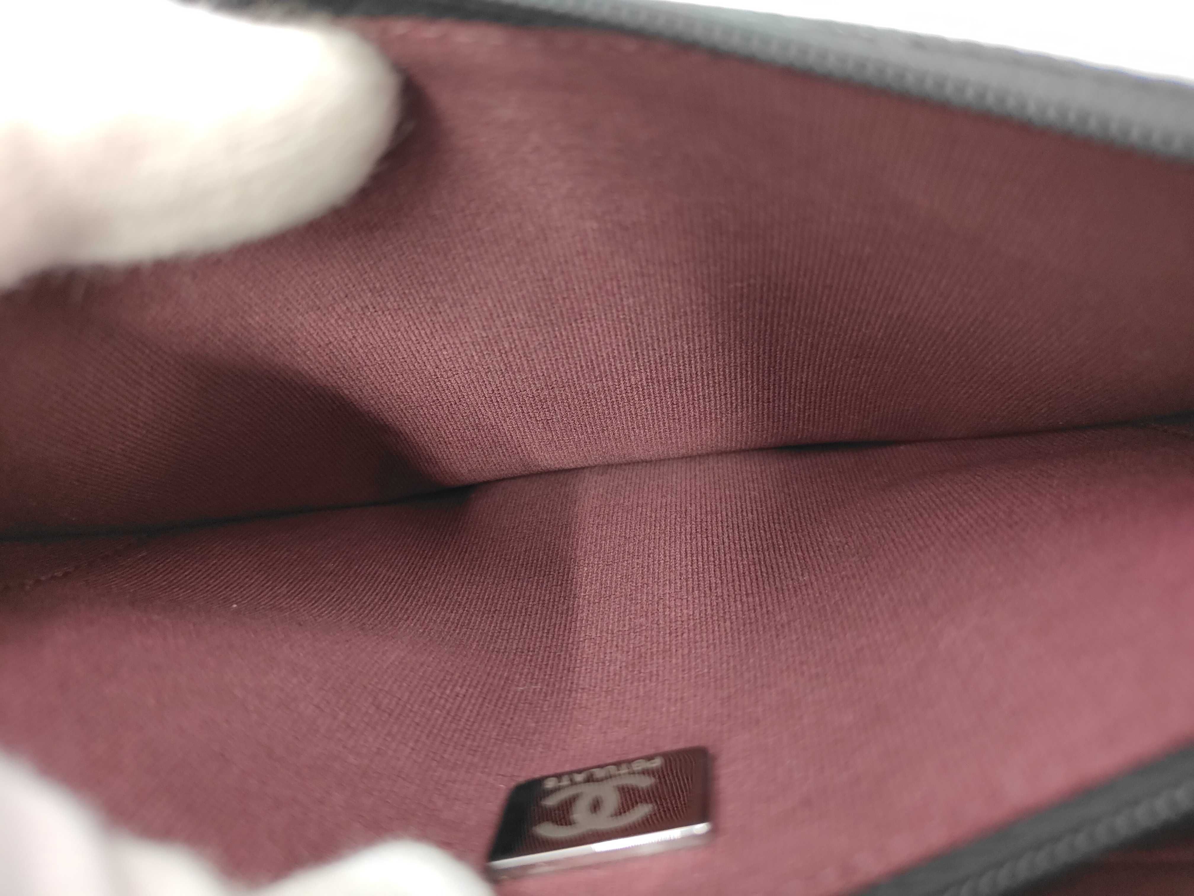 Chain Wallet Matelassé Caviar Skin Shoulder Bag — view 12
