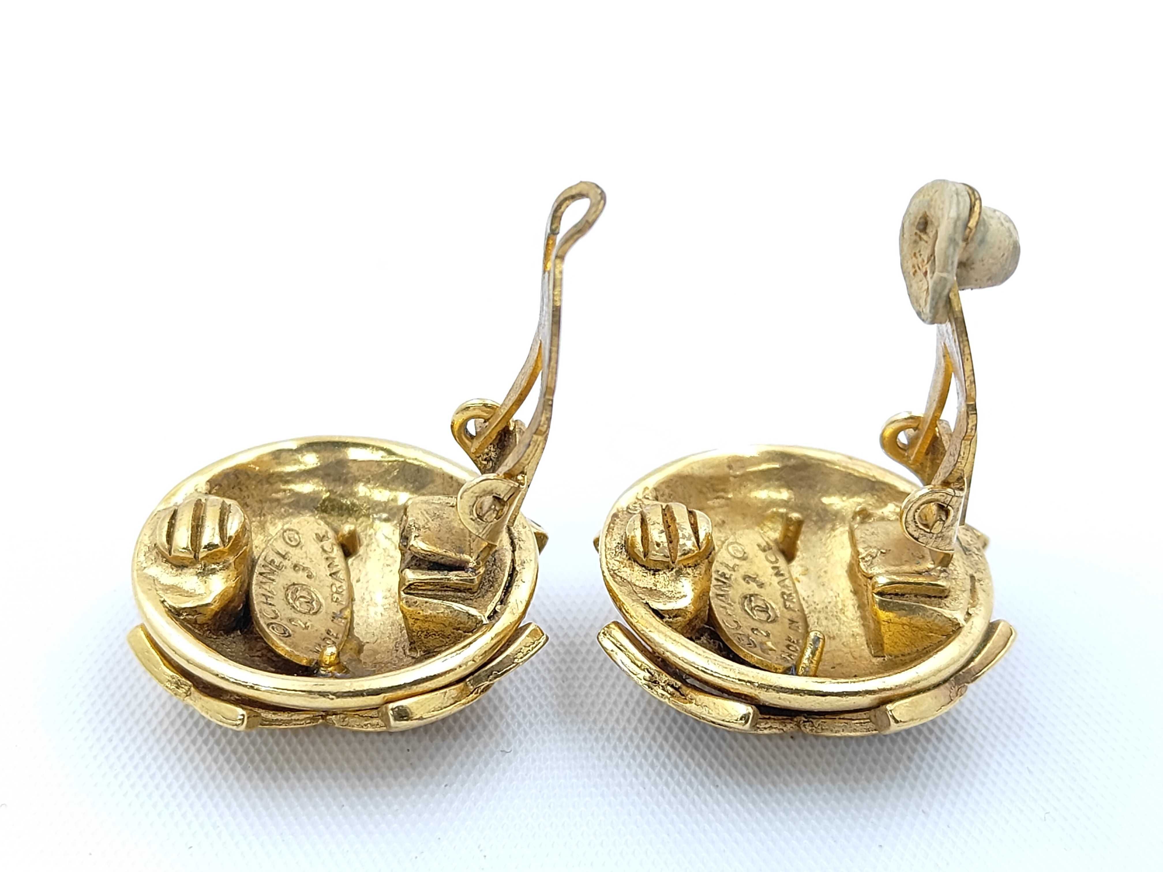 Round Stone Gold (YG) Earrings — view 4