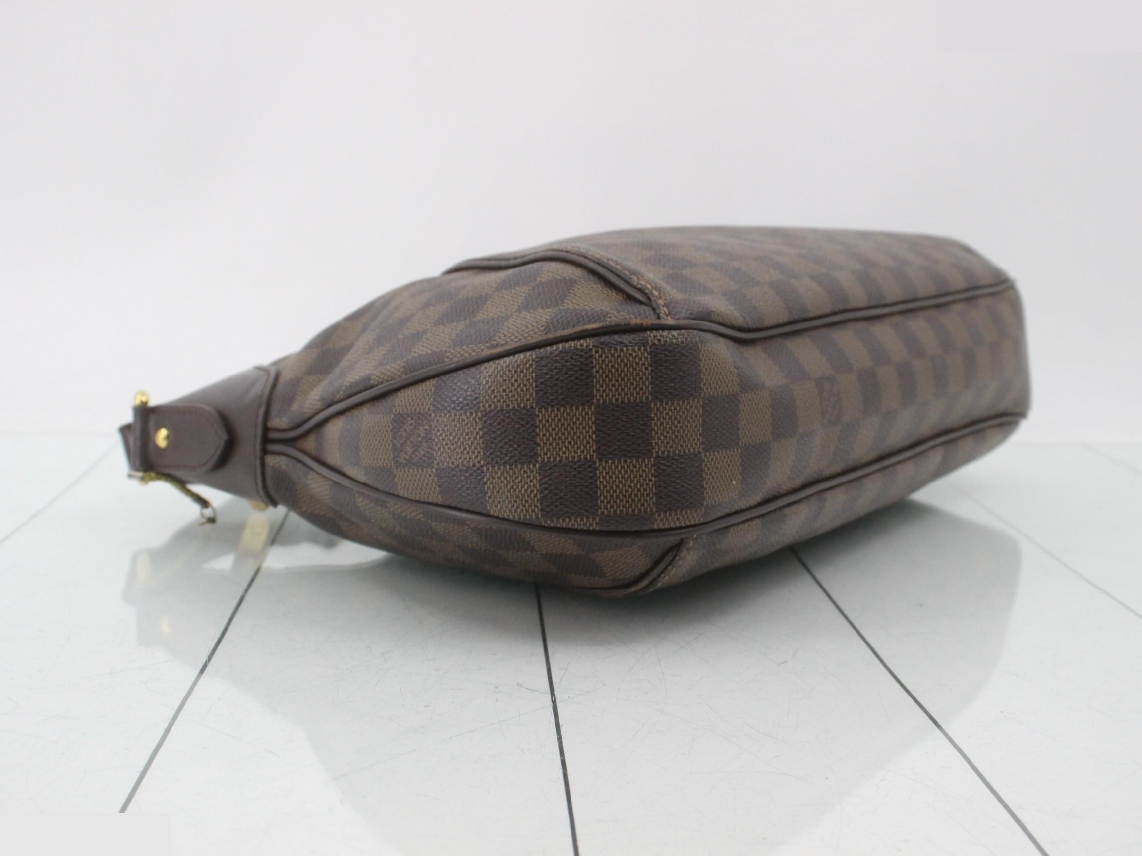 Damier Thames PM Shoulder Bag — view 5